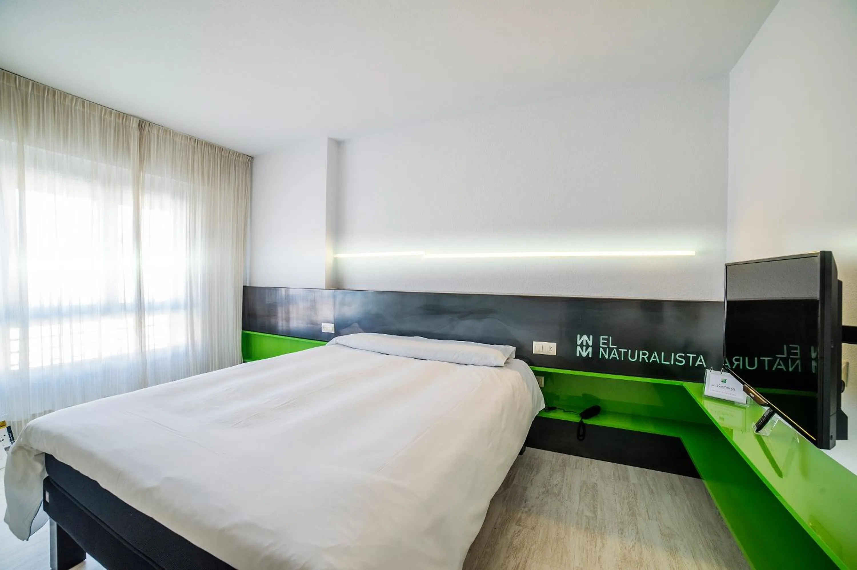 Bedroom, Bed in Hotel Ibis Styles La Rioja Arnedo