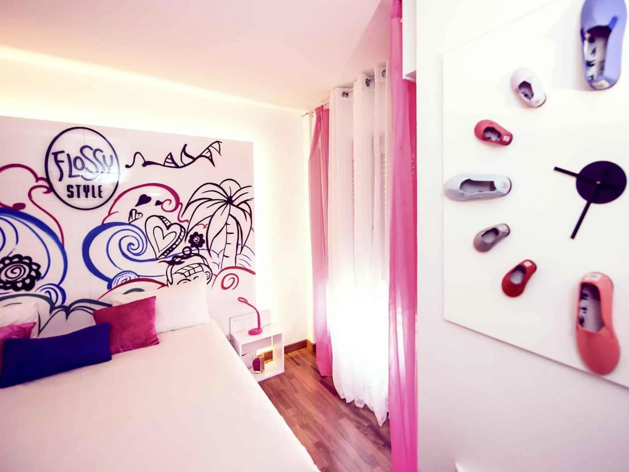 Bedroom, Bed in Hotel Ibis Styles La Rioja Arnedo