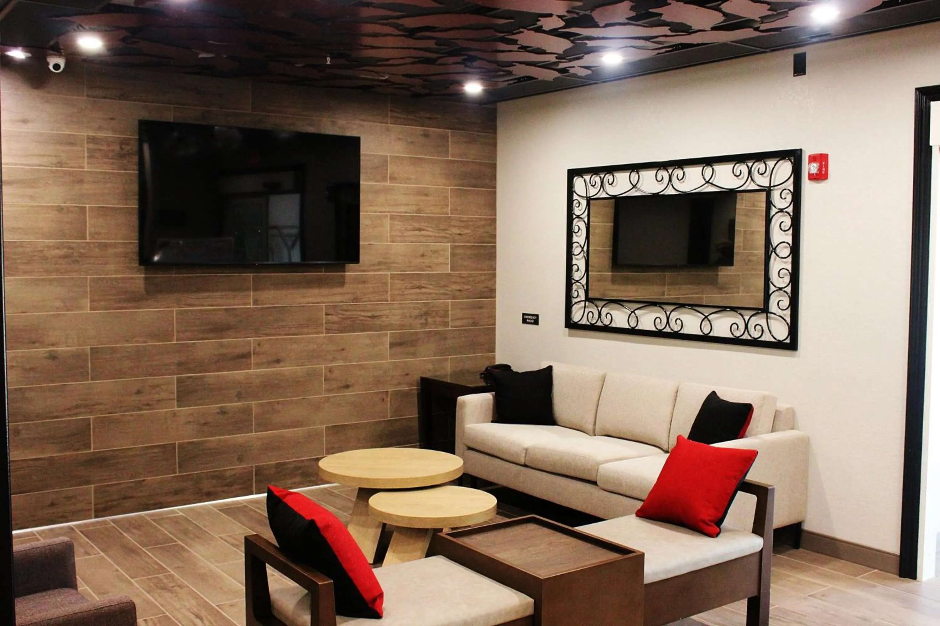 Property building in Candlewood Suites Fayetteville by IHG