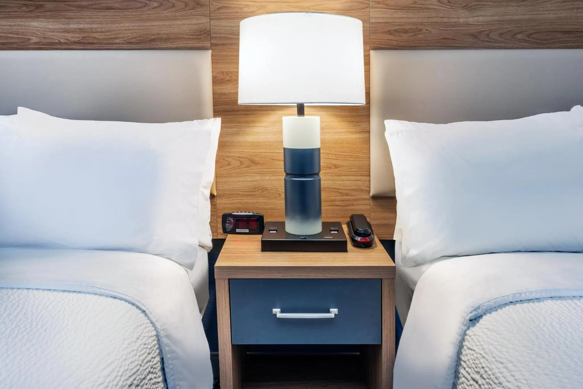 Photo of the whole room, Bed in Candlewood Suites Fayetteville by IHG