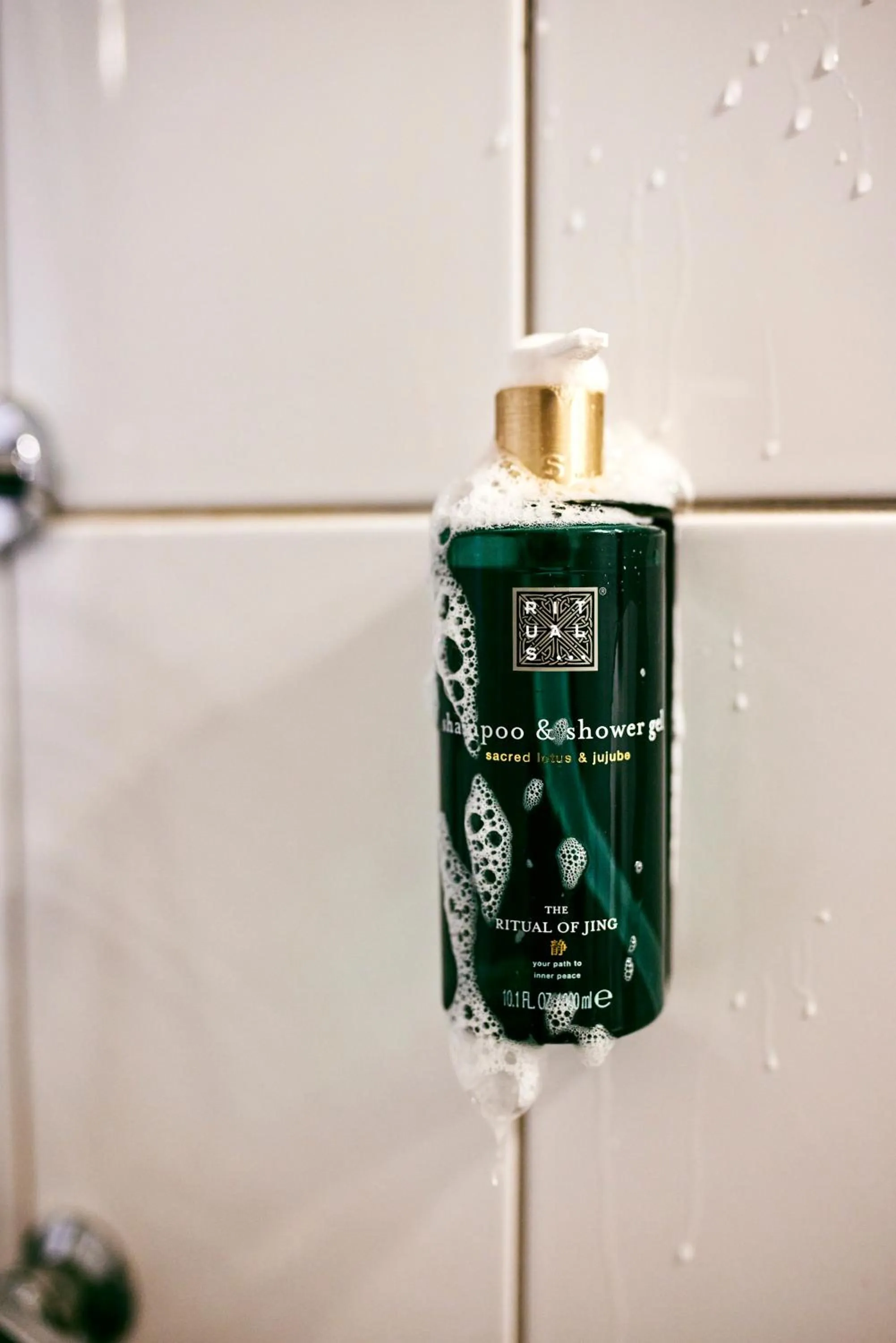 Shower in Clarion Collection Hotel Smedjan