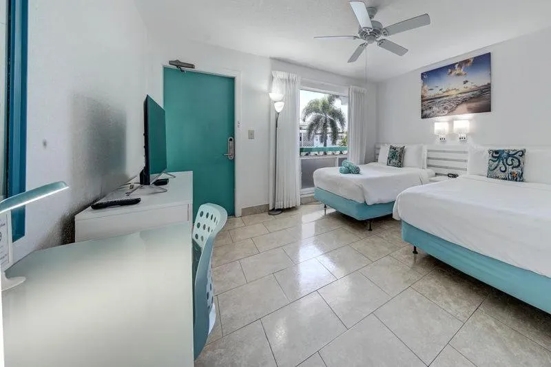 Bedroom, Bed in Horizon by the Sea Inn