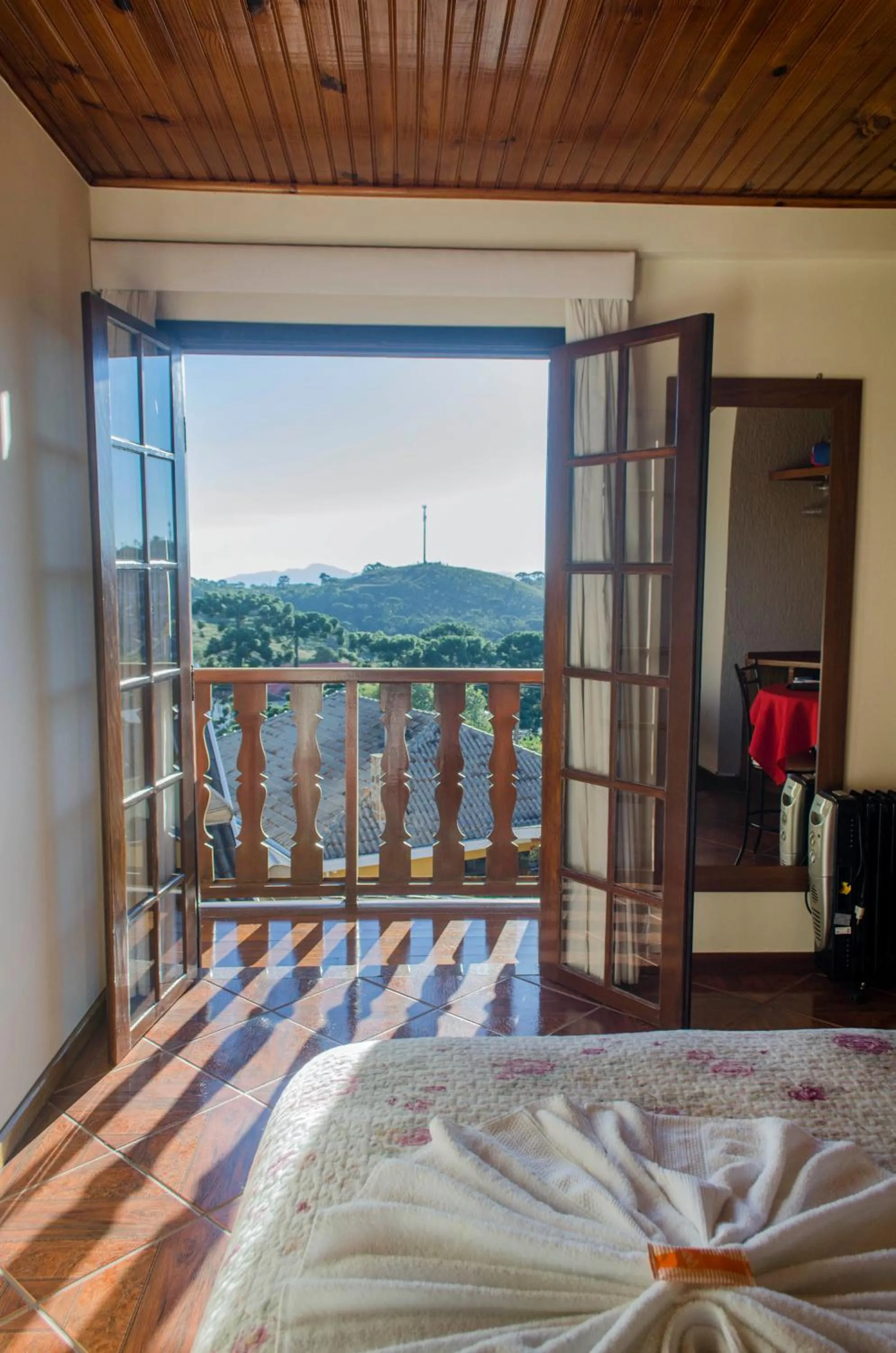 Mountain view, Bed in Pousada Heron
