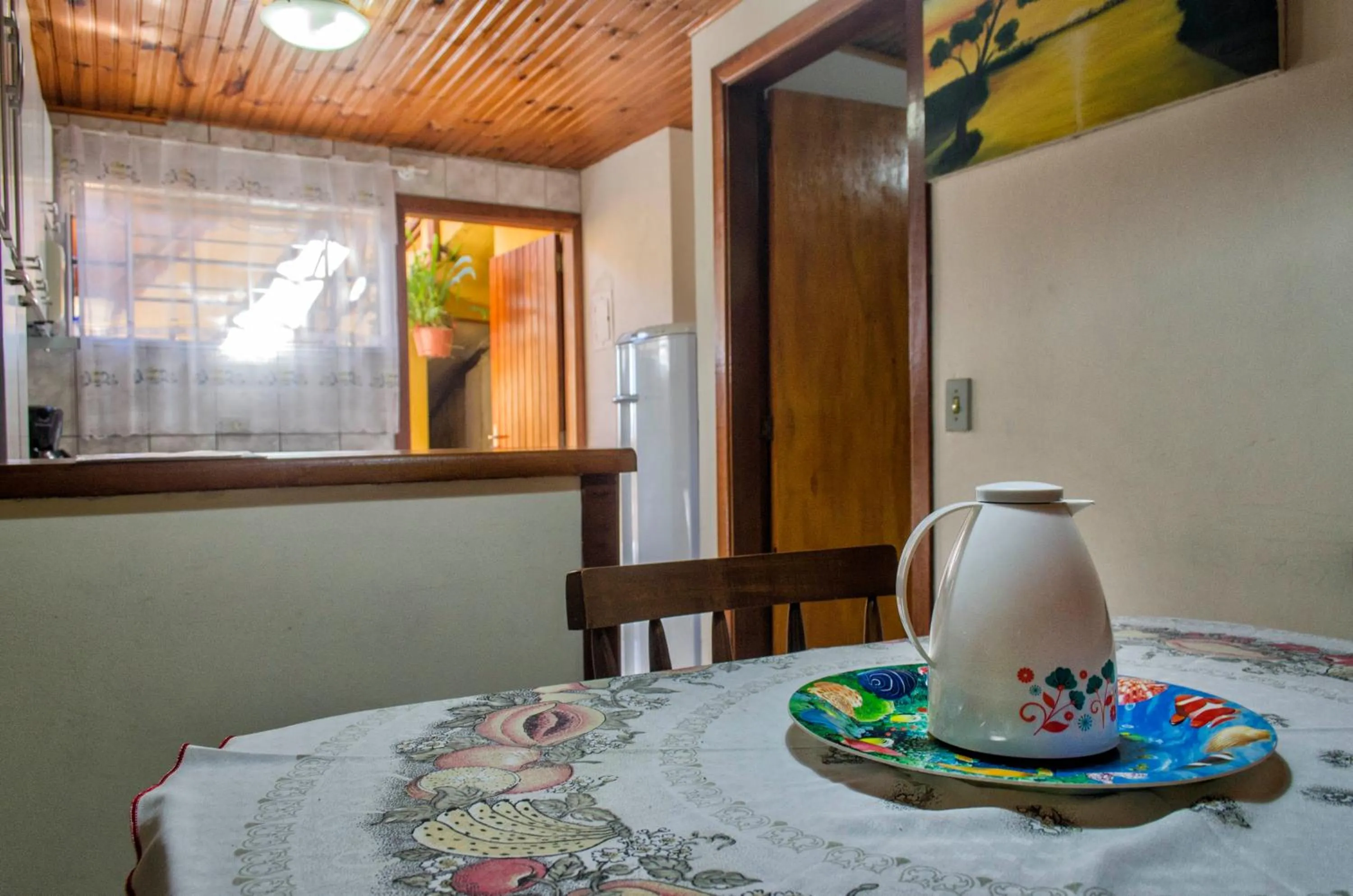 Dining area, Bed in Pousada Heron