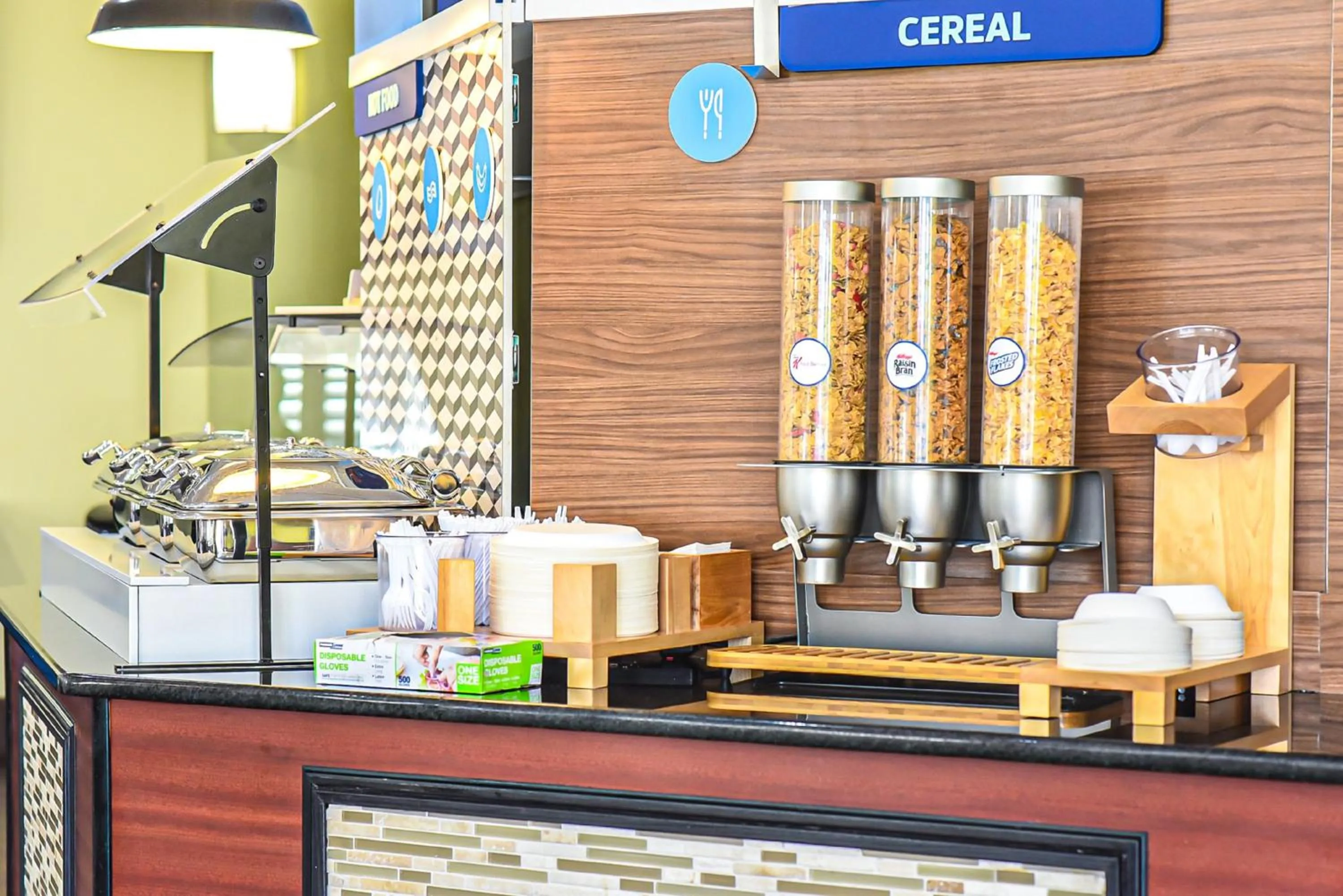 Breakfast in Holiday Inn Express & Suites Cocoa by IHG