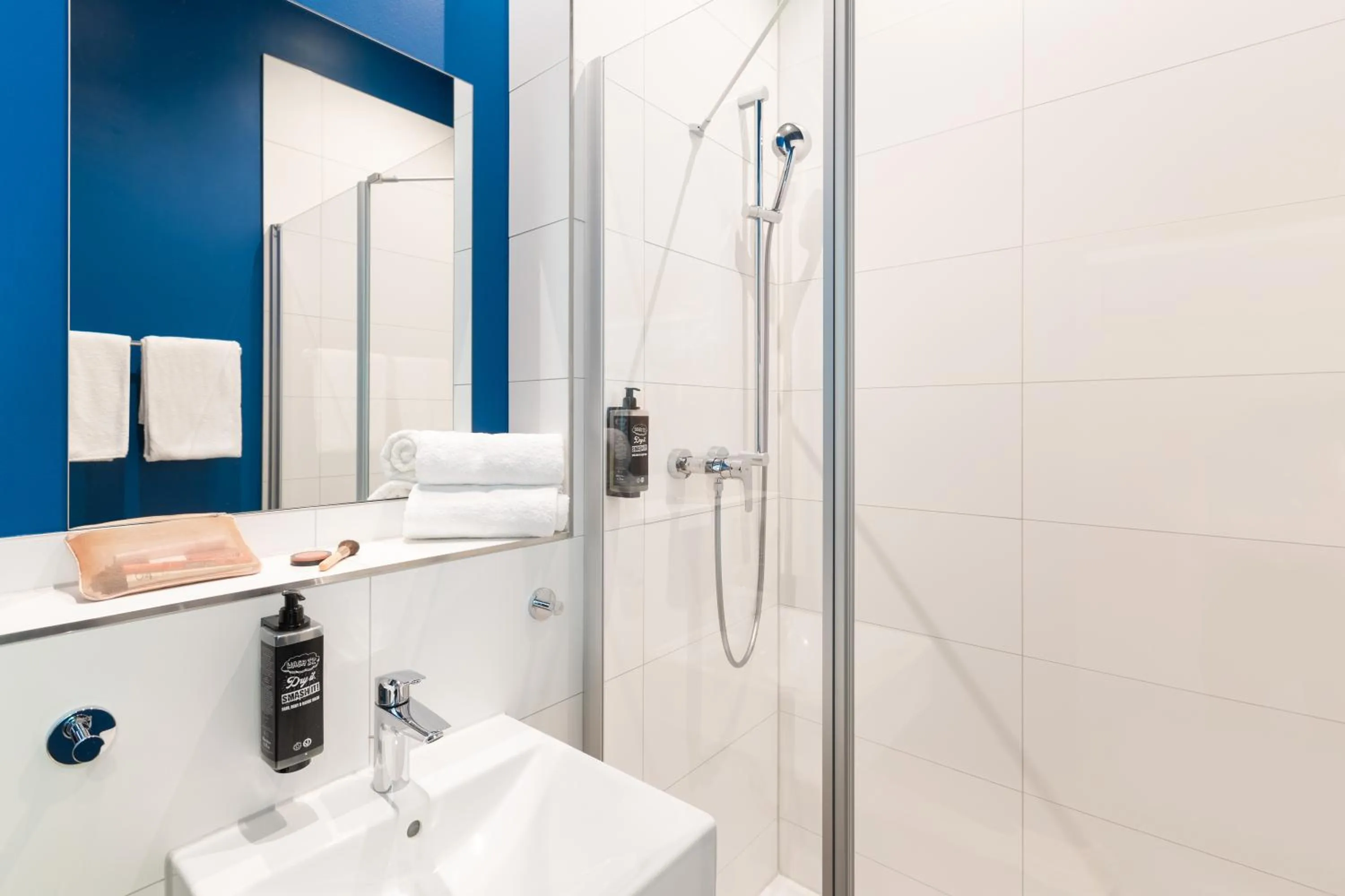 Toilet in ibis budget Ludwigsburg