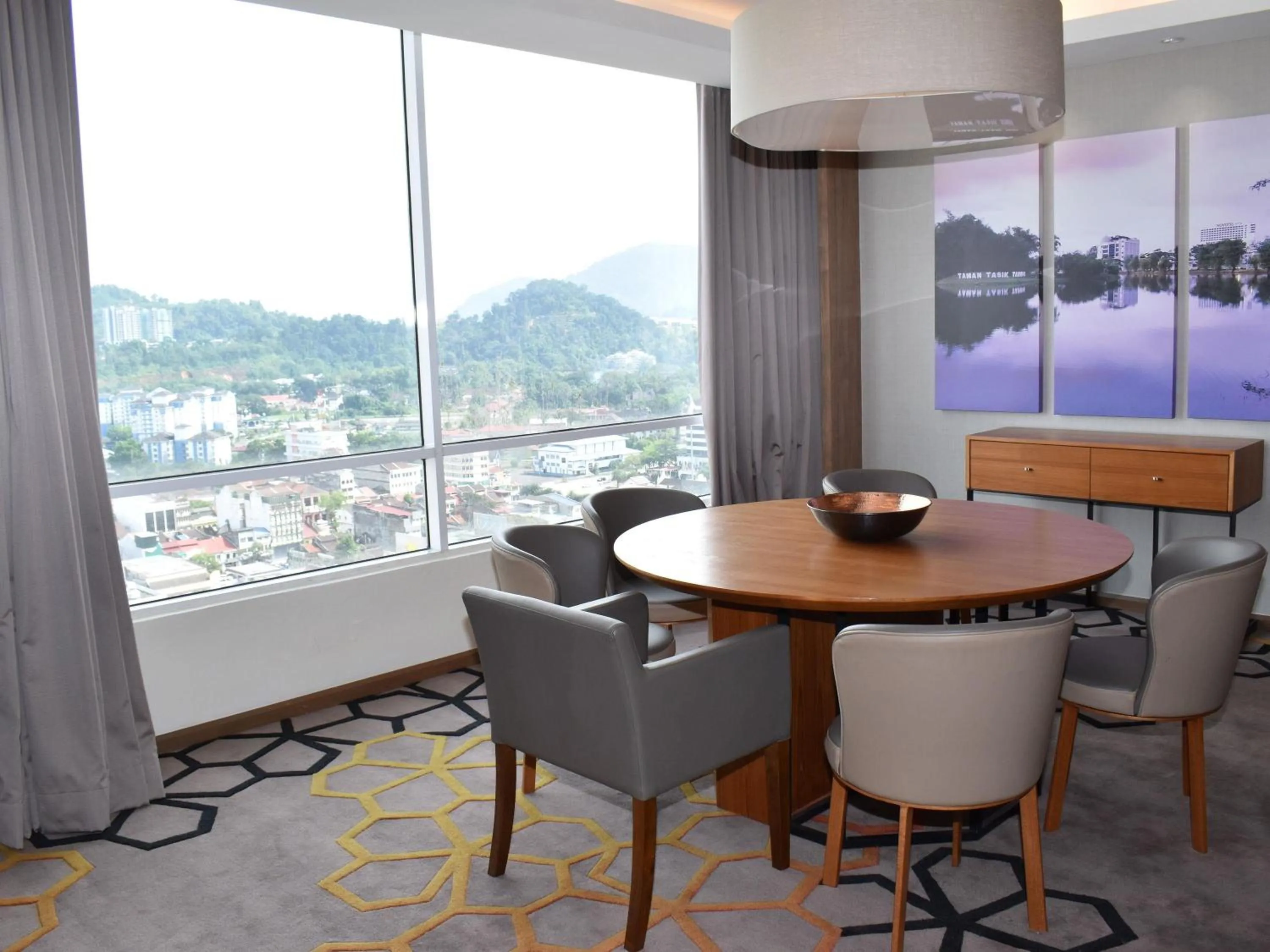 Bedroom in Novotel Taiping