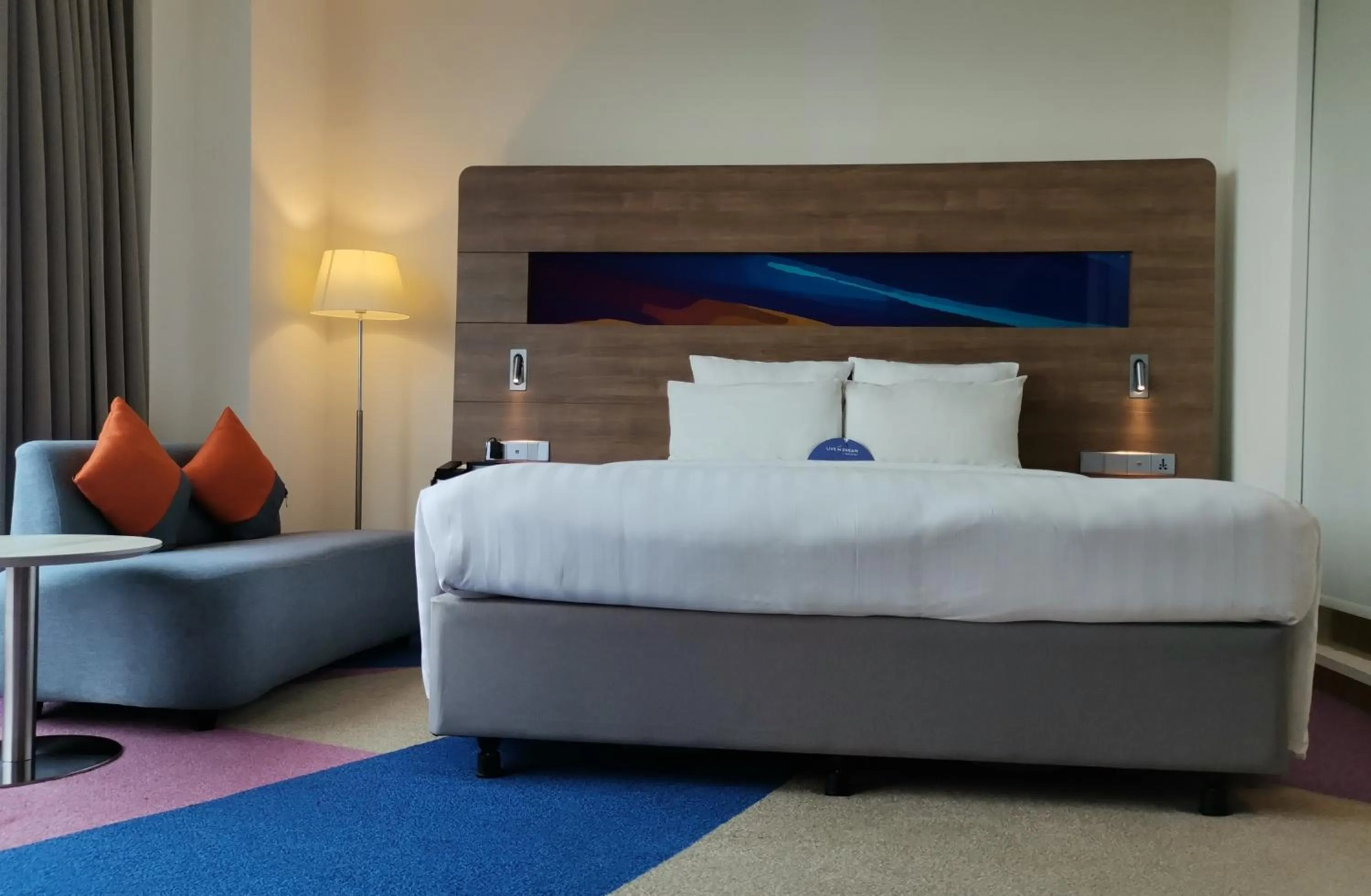 Bedroom, Bed in Novotel Taiping