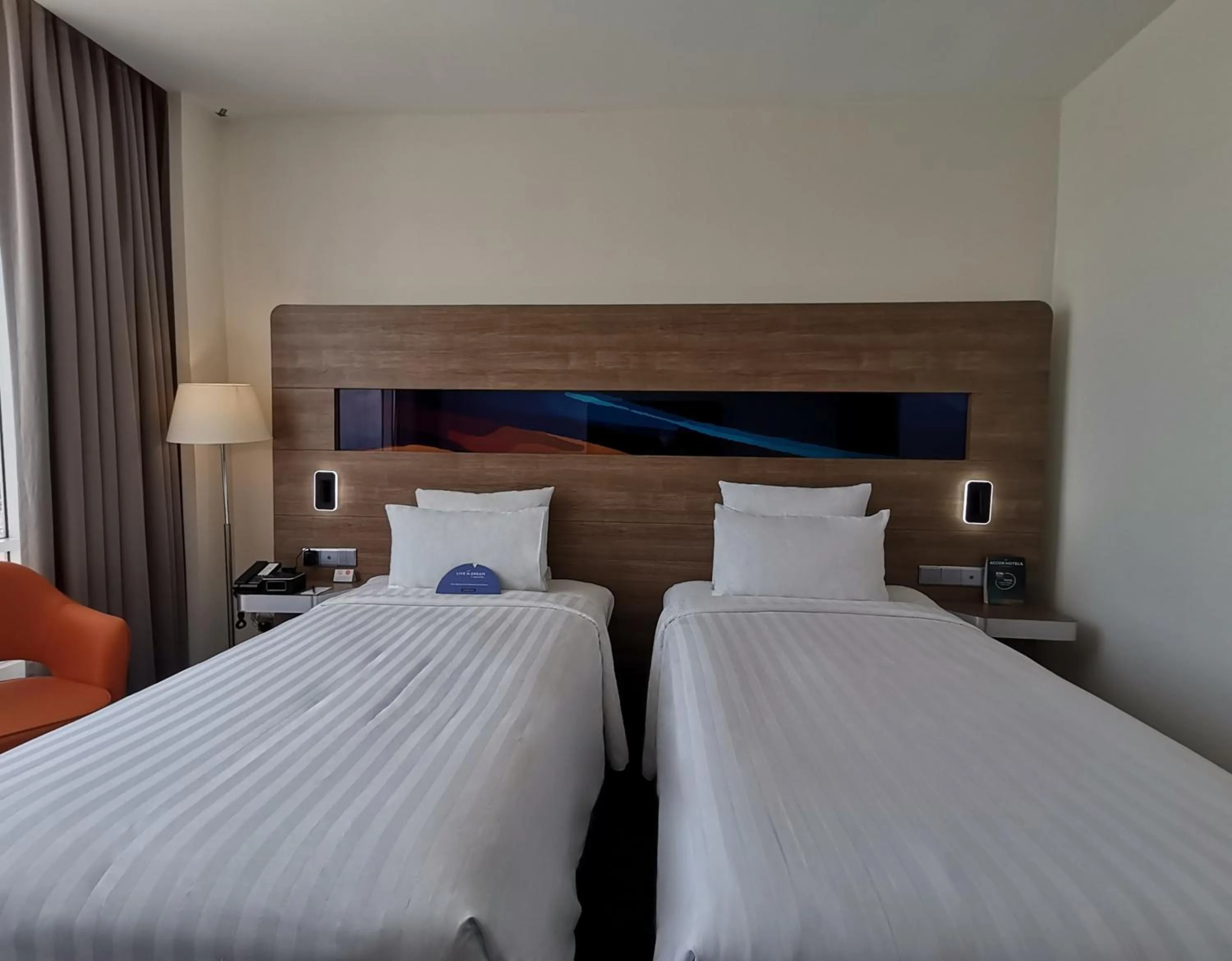 Bedroom, Bed in Novotel Taiping