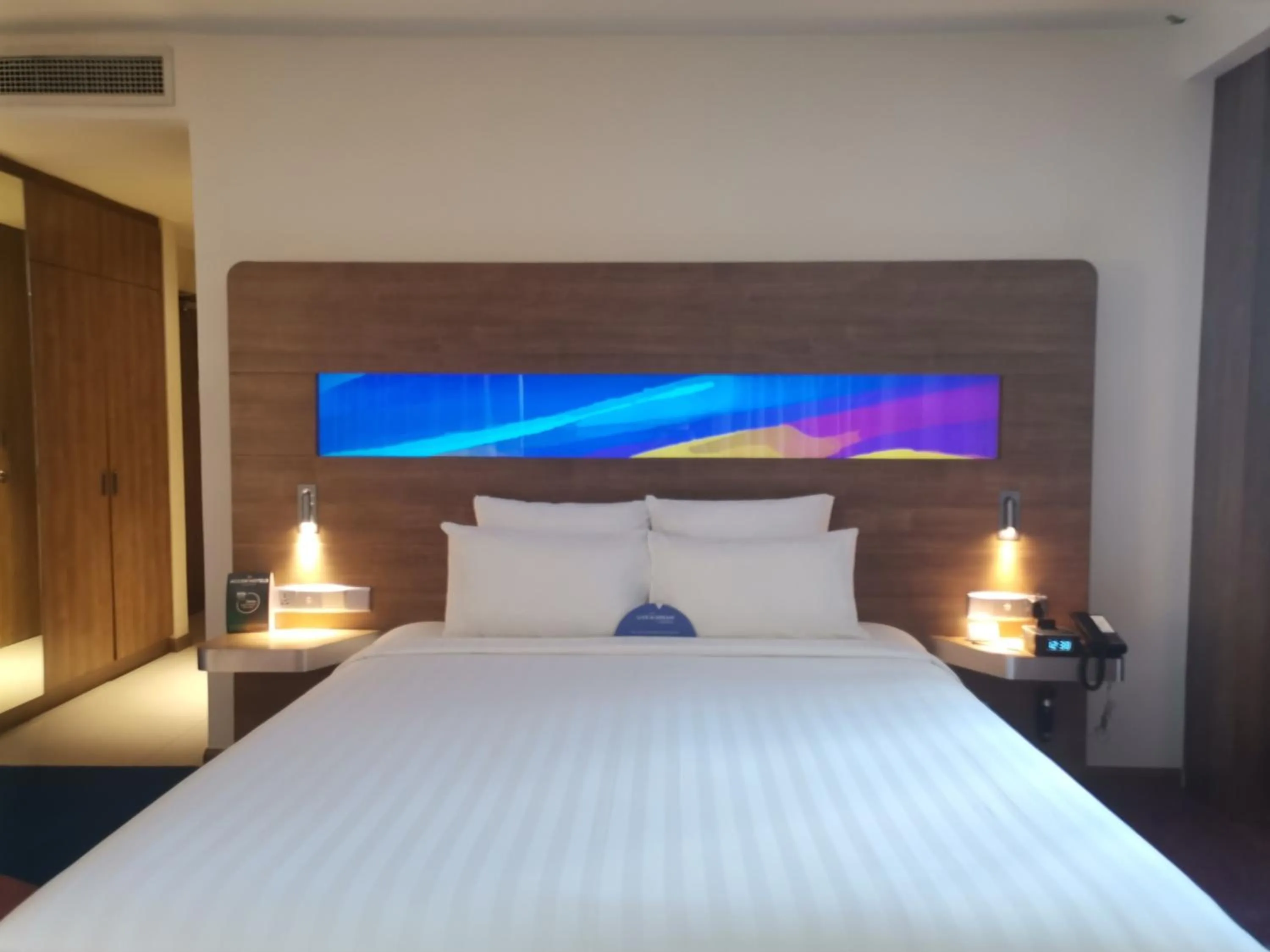 Bedroom, Bed in Novotel Taiping