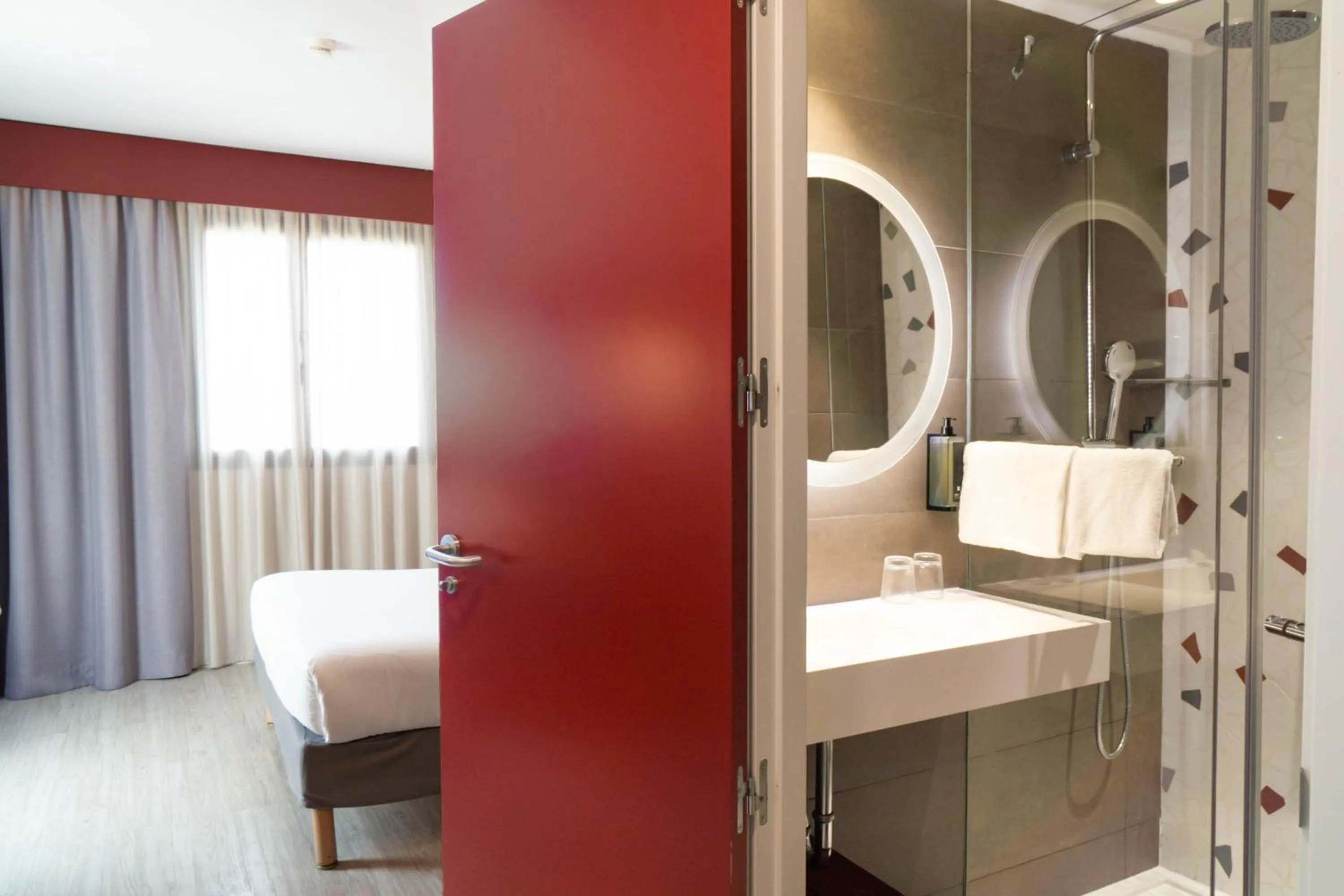 Other, Bed in ibis Styles Barcelona City Bogatell