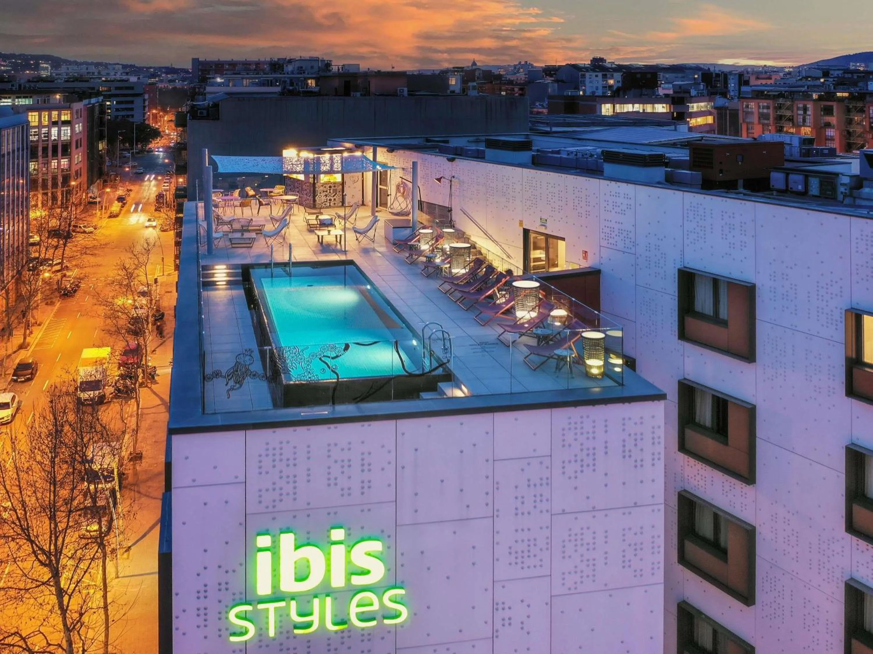 Pool view in ibis Styles Barcelona City Bogatell