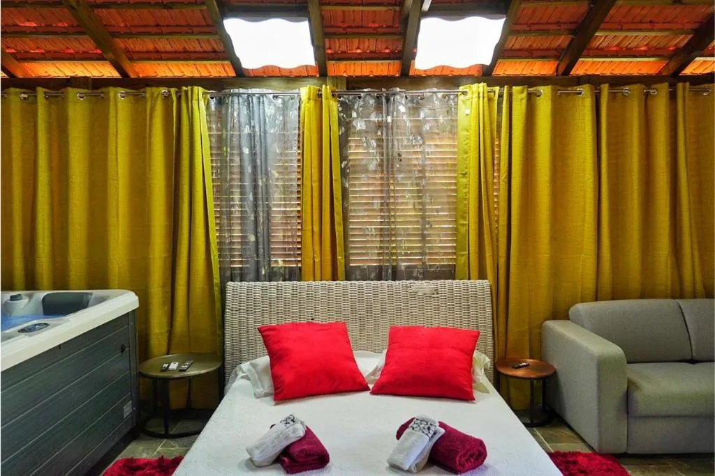 Bedroom, Bed in Redoute Paradise