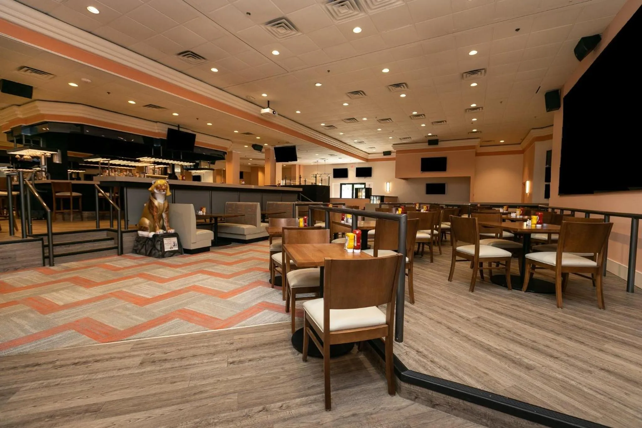 Restaurant/places to eat in Holiday Inn - Executive Center-Columbia Mall, an IHG Hotel