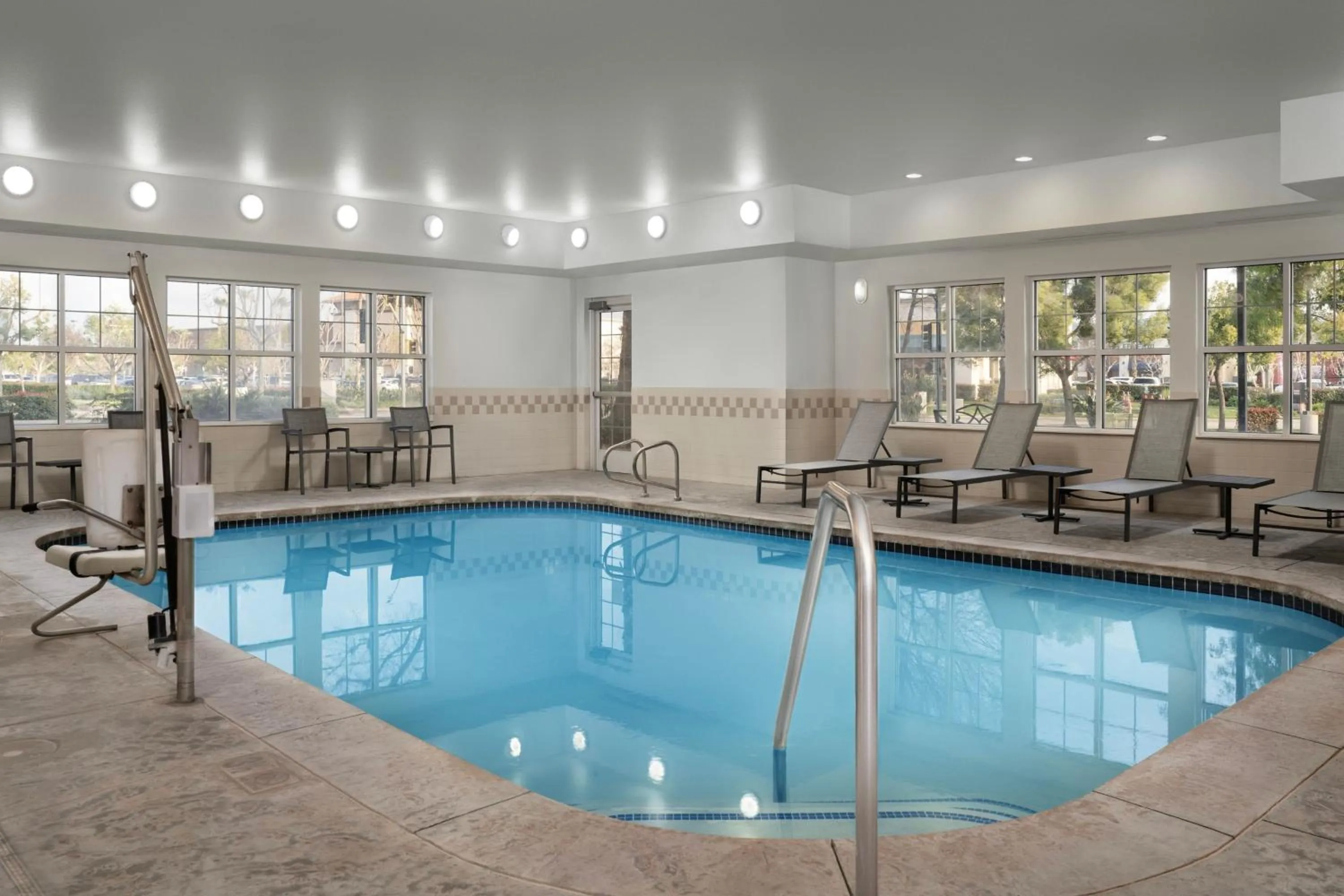 Swimming pool in Residence Inn by Marriott San Bernardino
