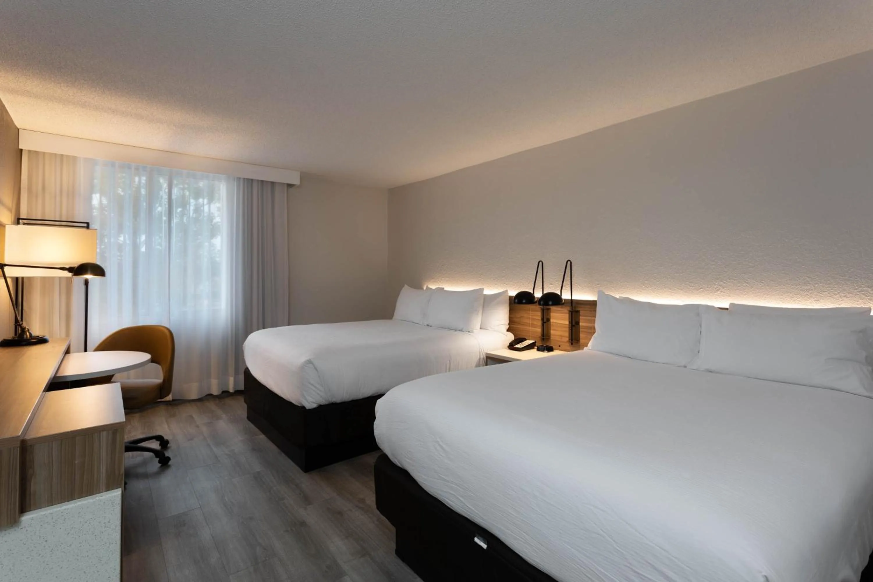 Bedroom, Bed in Wyndham Garden Tallahassee Capitol Near FSU