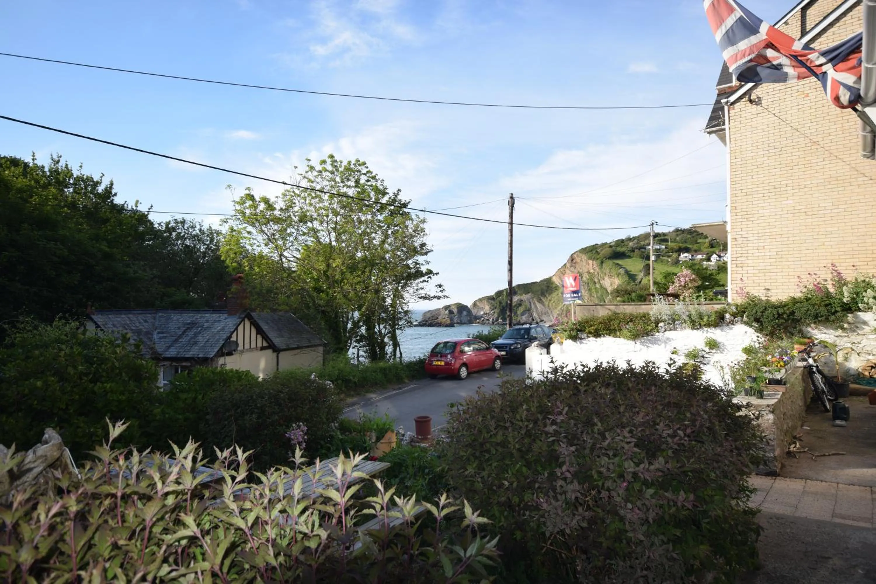 Garden view in Newberry Beach lodge