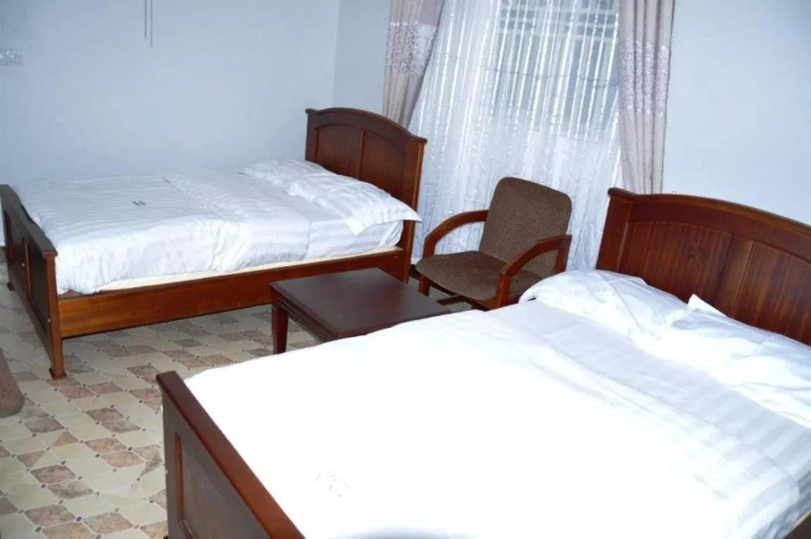 Photo of the whole room in Super Paradise Hotel