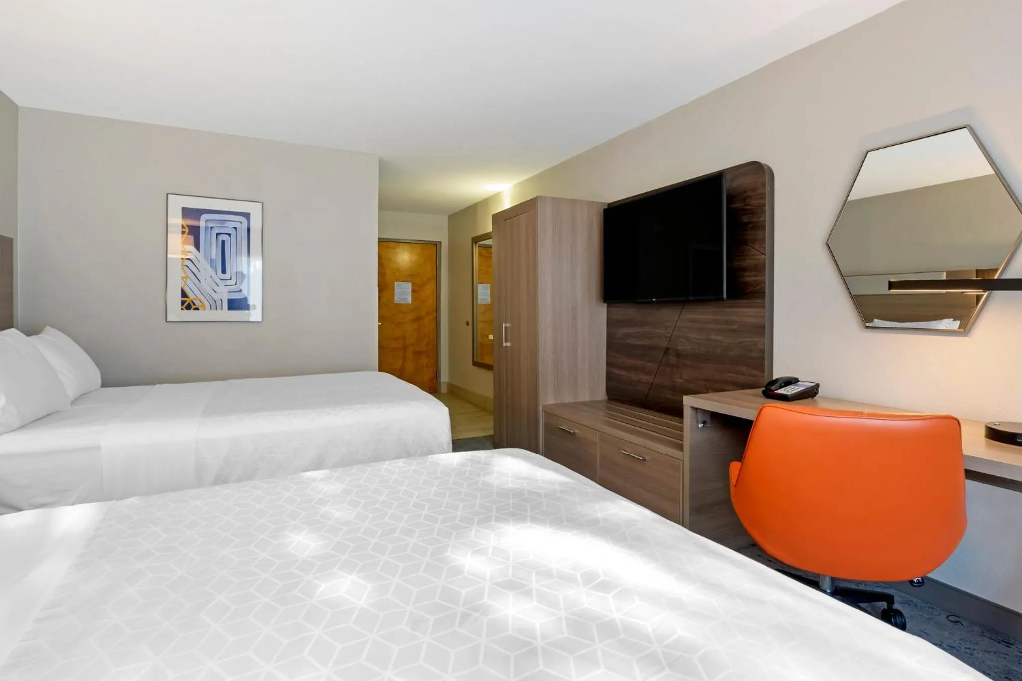 Photo of the whole room, Bed in Holiday Inn Express Hotel & Suites - The Villages by IHG