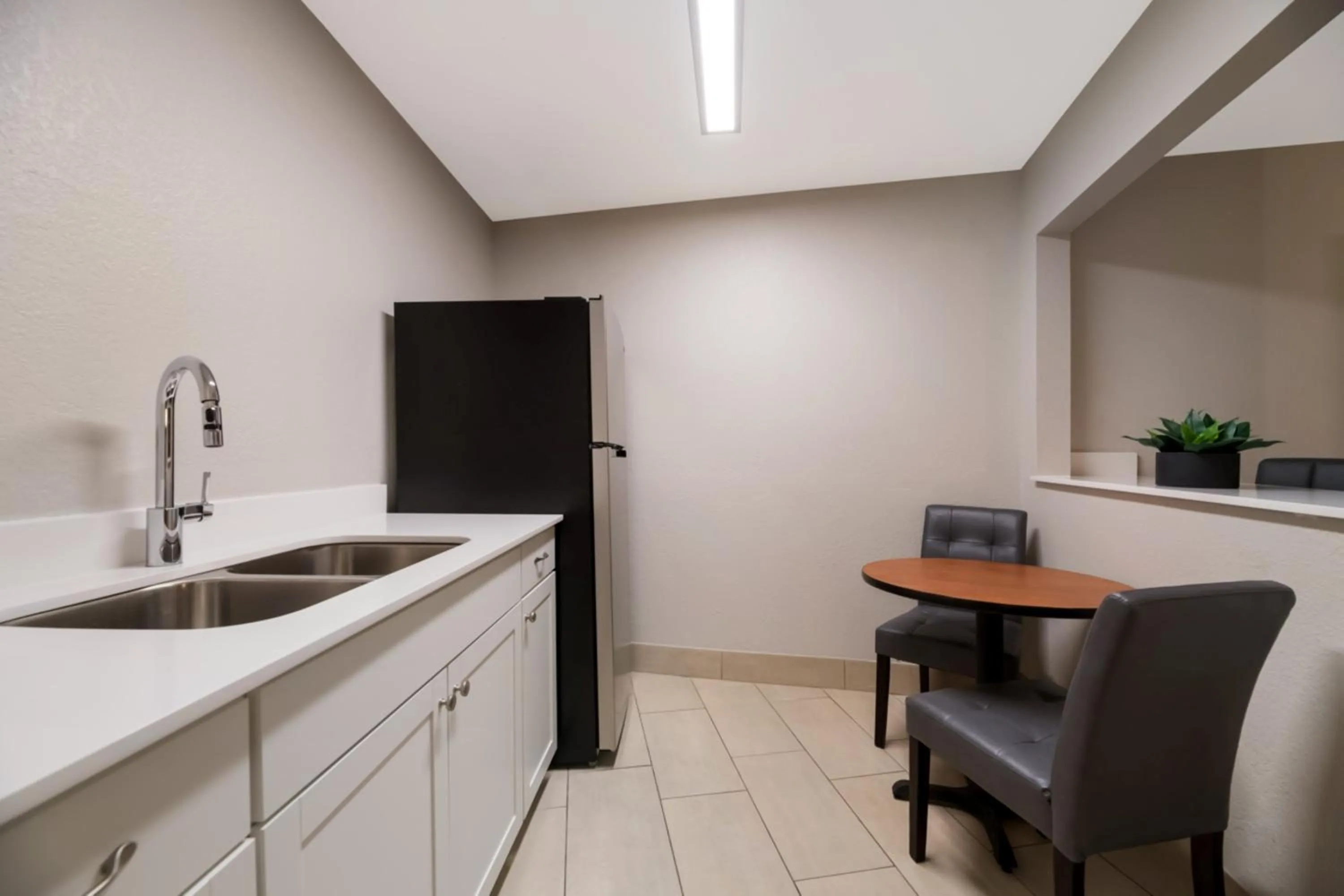 Photo of the whole room in Holiday Inn Express Hotel & Suites - The Villages by IHG