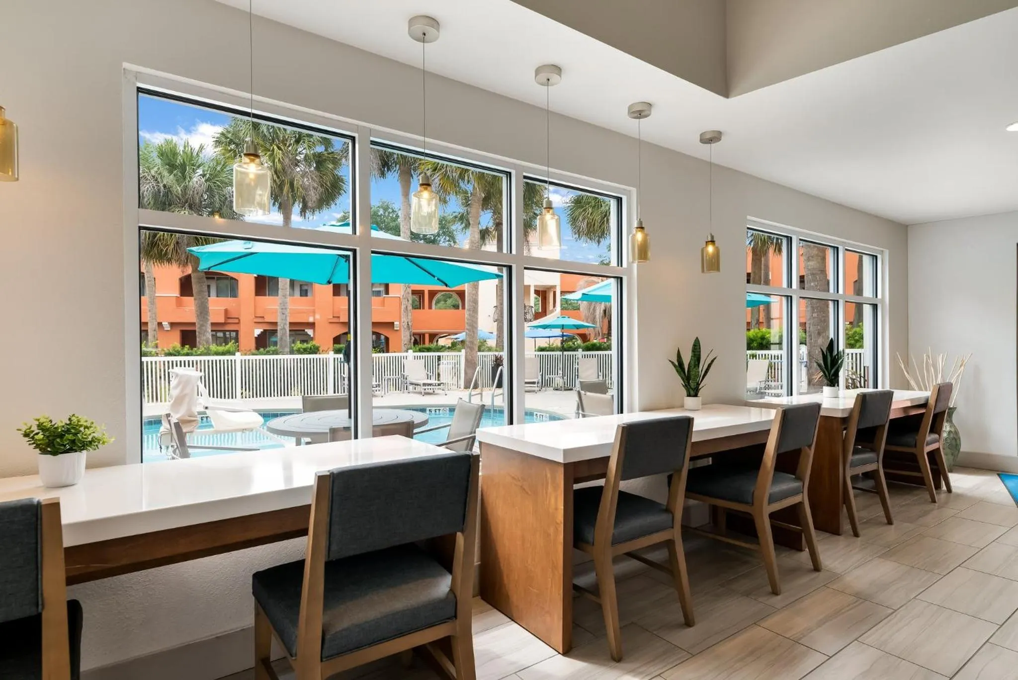 Breakfast in Holiday Inn Express Hotel & Suites - The Villages by IHG