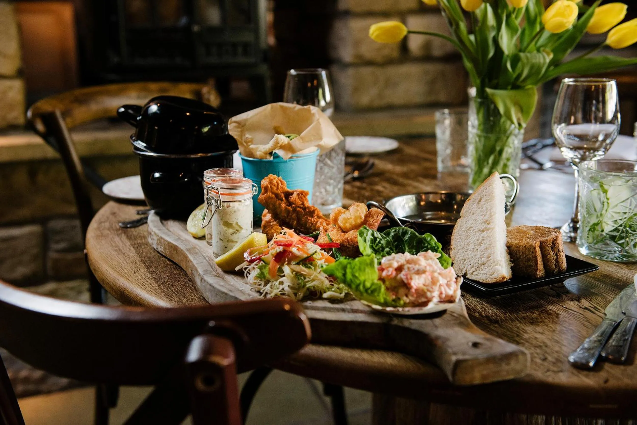 Restaurant/places to eat in Le Petit Chateau & William de Percy