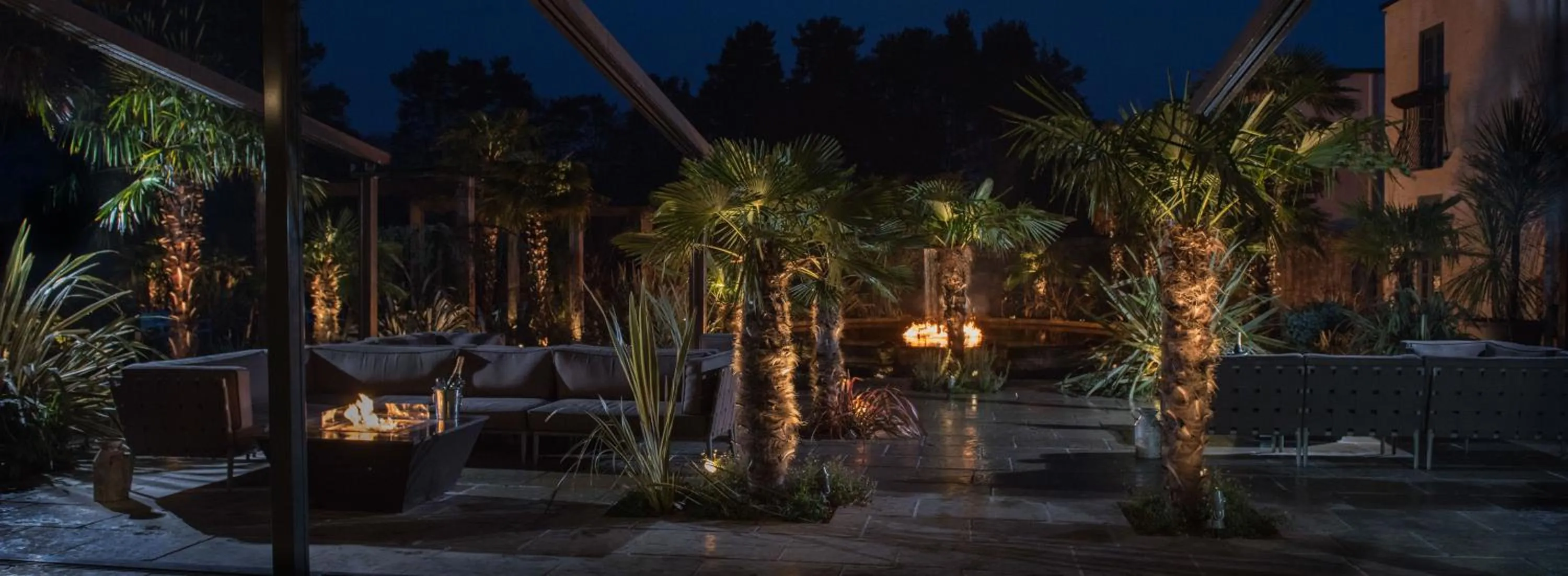 Night in Le Petit Chateau & William de Percy