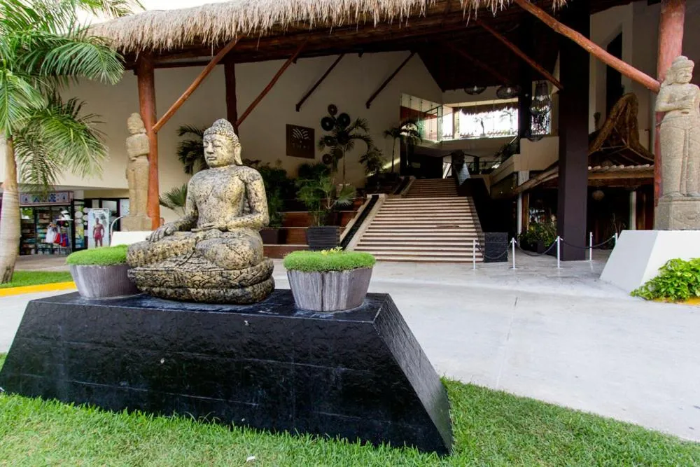 Facade/entrance in Aldea Thai by Mistik Vacation Rentals