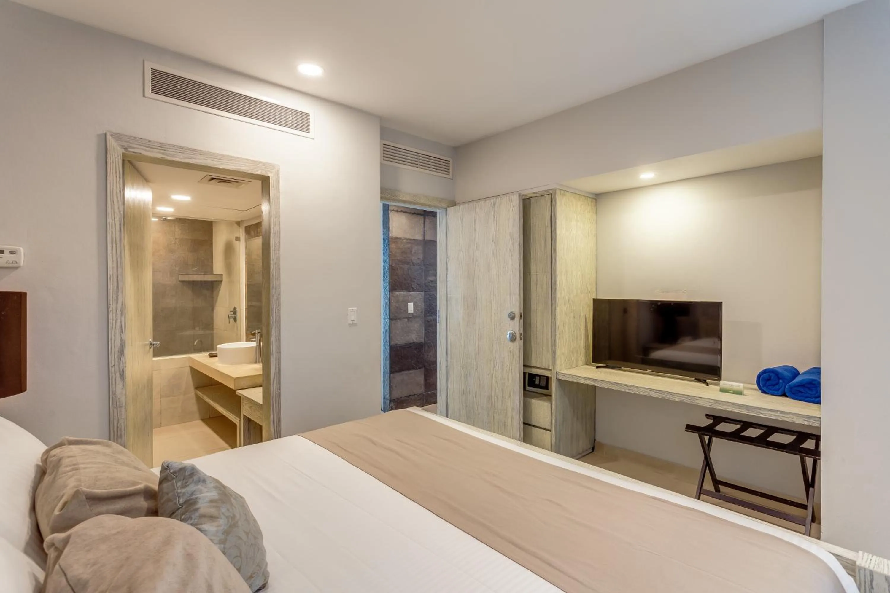 Bedroom, Bed in Aldea Thai by Mistik Vacation Rentals