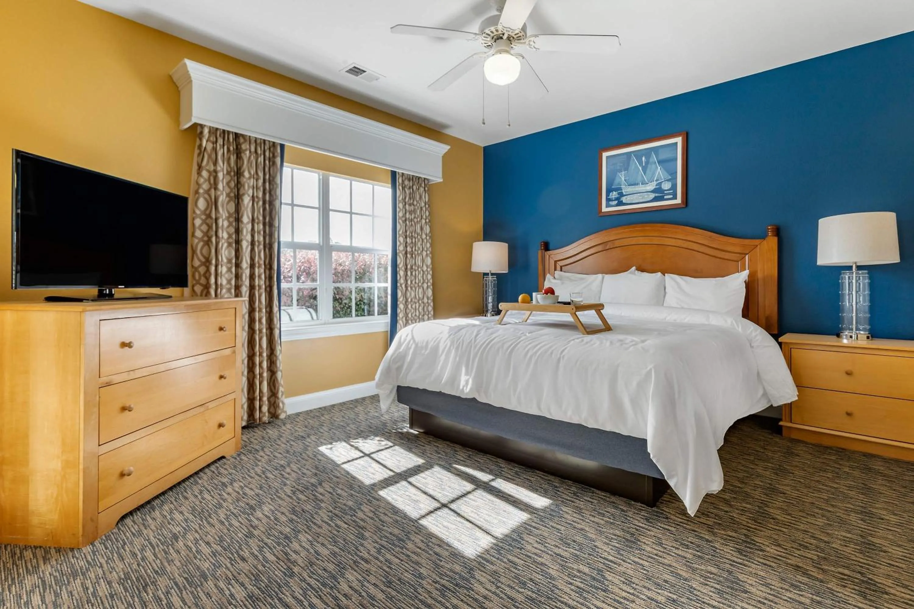 Bedroom, Bed in Bluegreen Vacations Harbour Lights, an Ascend Collection Resort