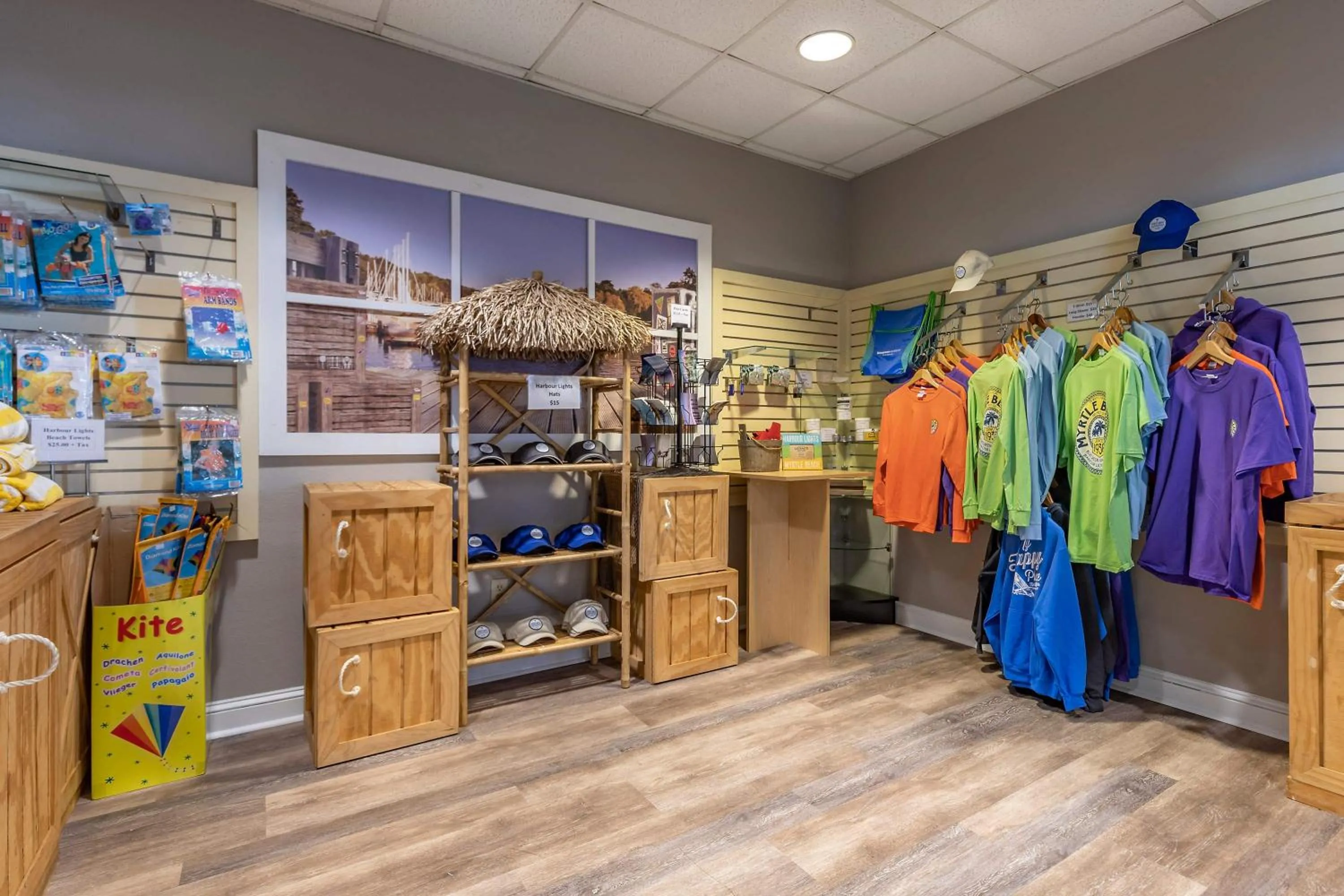 On-site shops in Bluegreen Vacations Harbour Lights, an Ascend Collection Resort