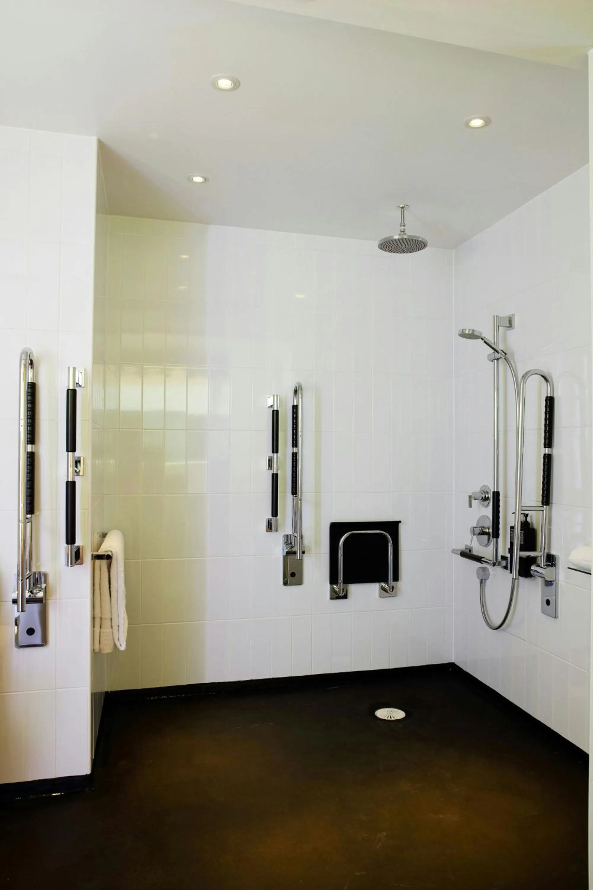 Bathroom in citizenM London Shoreditch