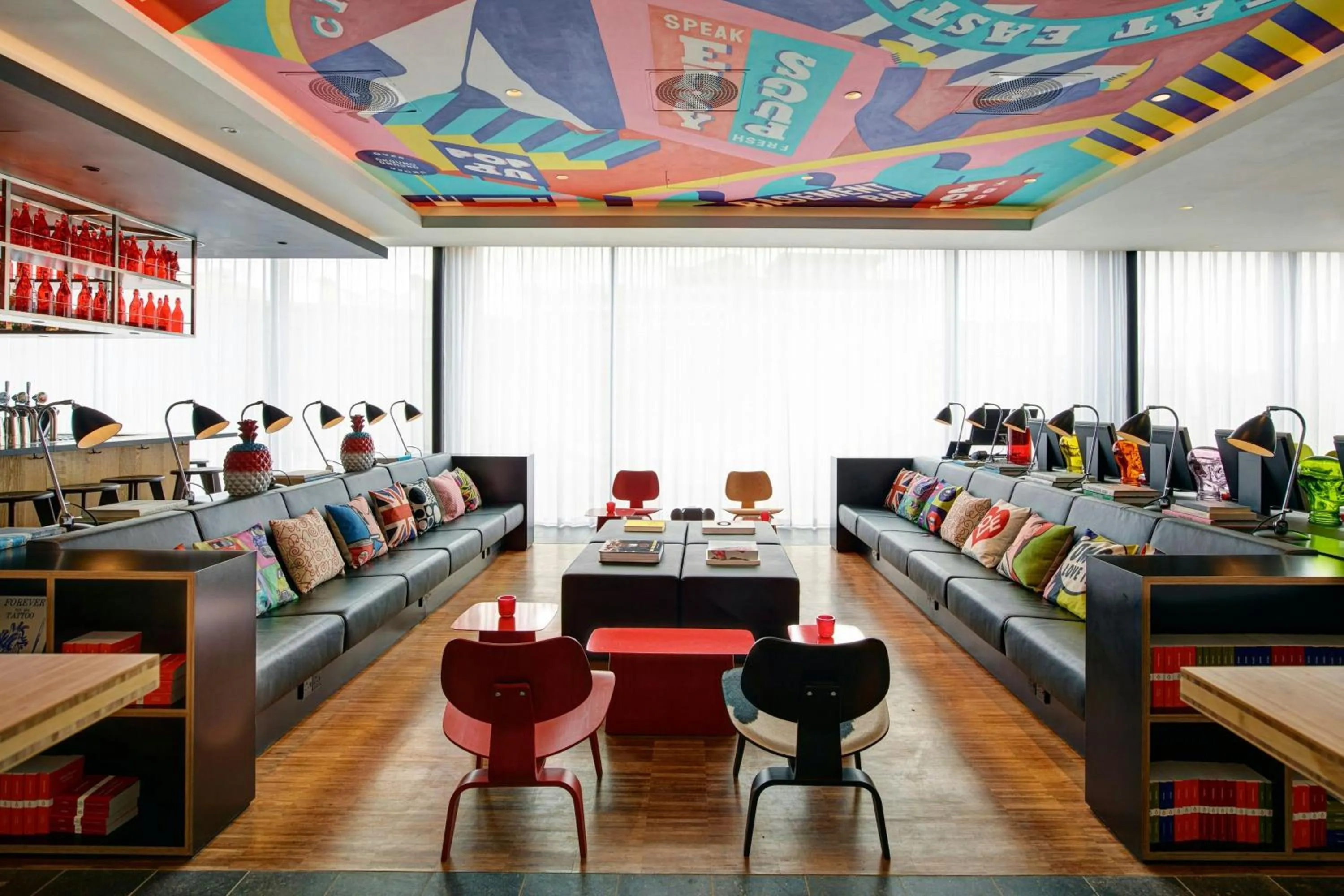 Lobby or reception in citizenM London Shoreditch