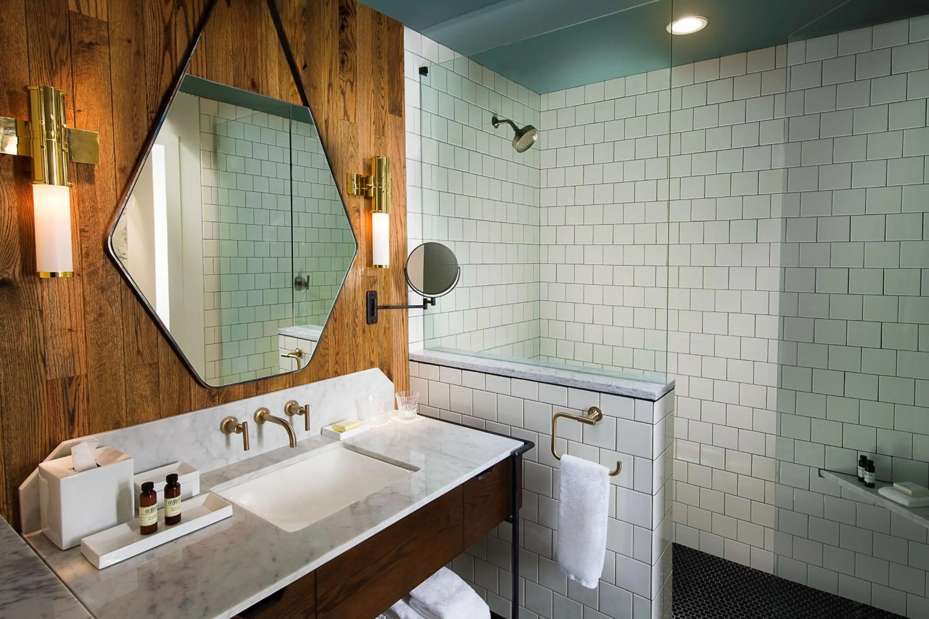 Shower in Thompson Nashville, by Hyatt