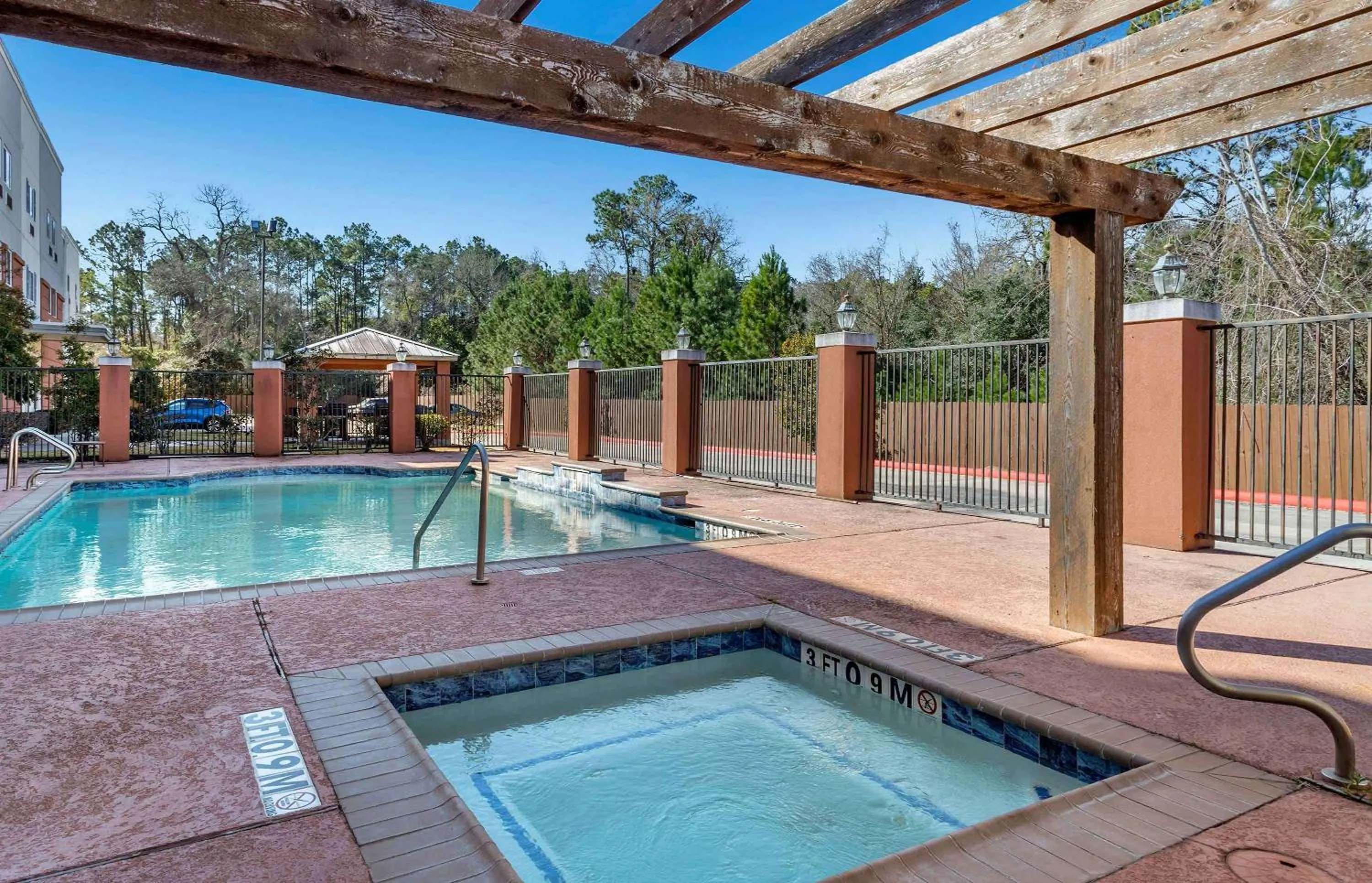 Pool view in Extended Stay America Suites - Houston - Kingwood
