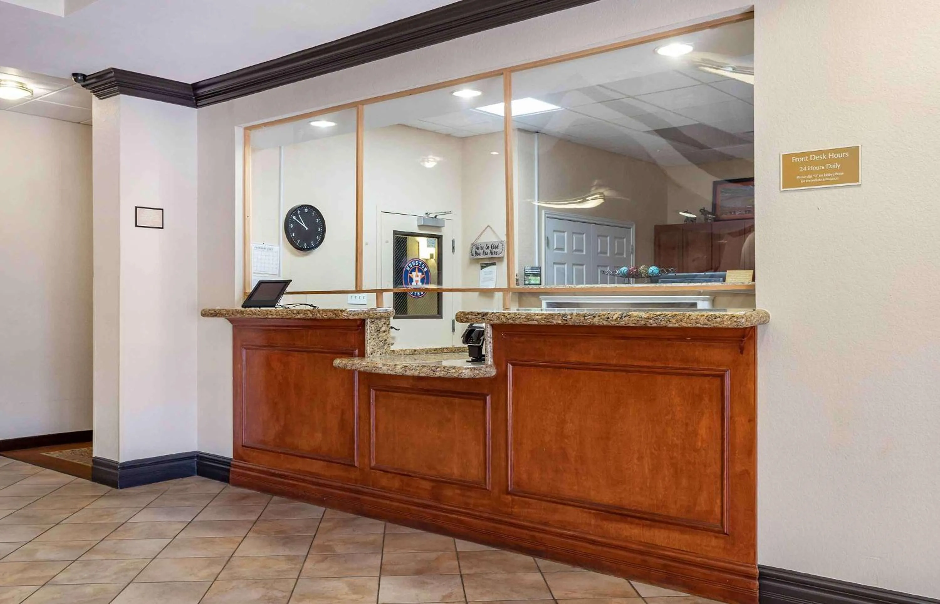 Lobby or reception in Extended Stay America Suites - Houston - Kingwood