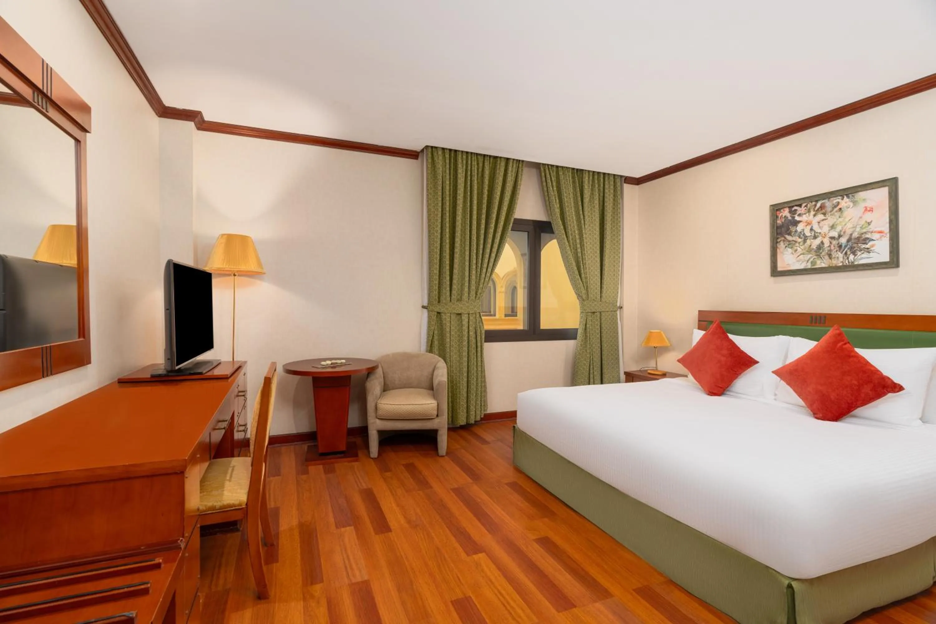 Bed in Mövenpick Hotel Jeddah