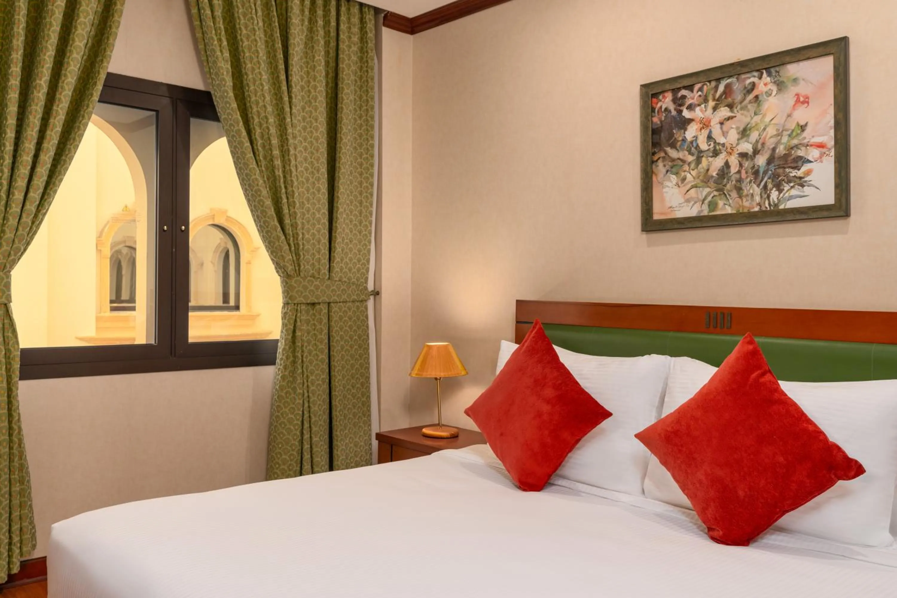 Bedroom, Bed in Mövenpick Hotel Jeddah