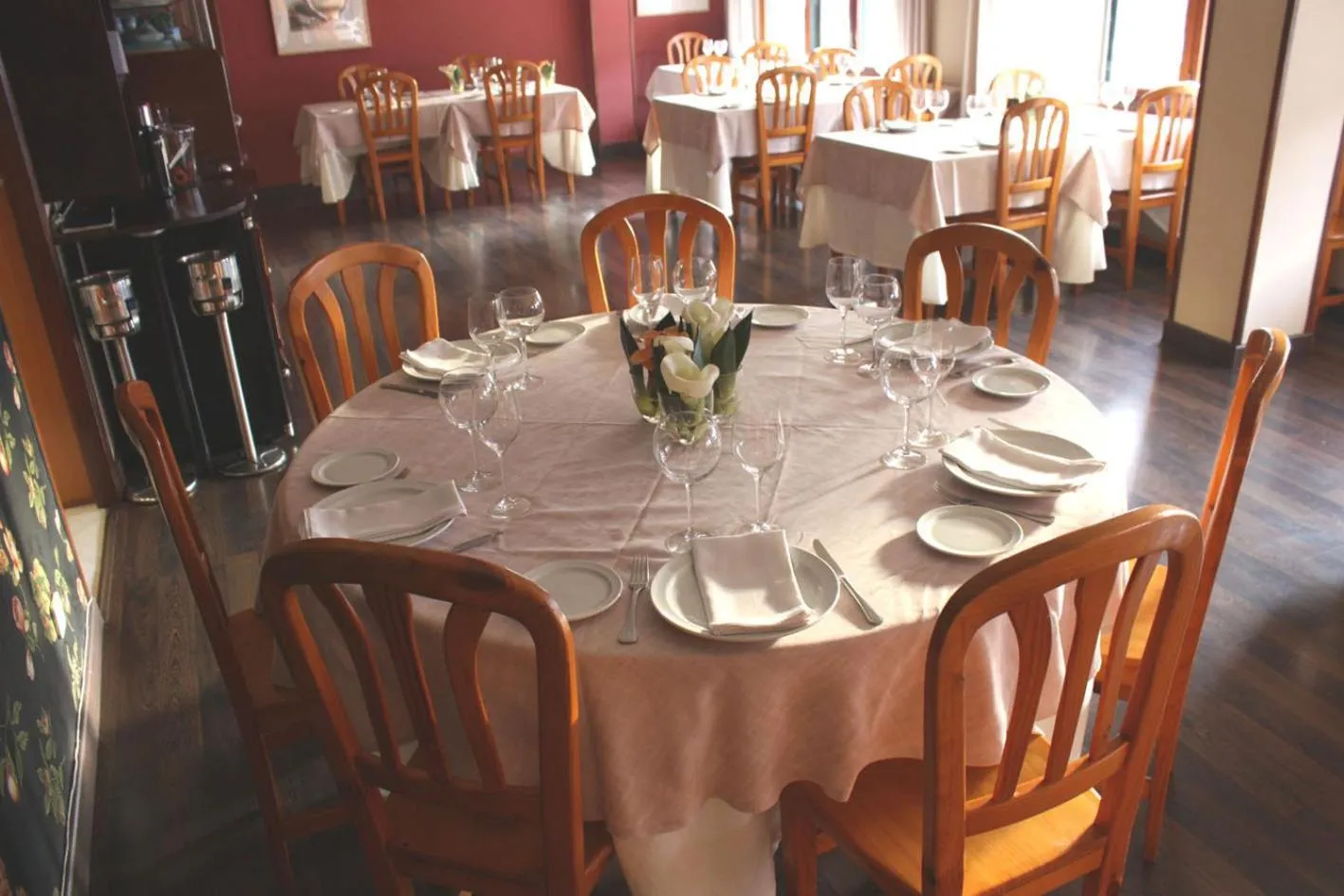 Restaurant/places to eat in Hostal Restaurante Méndez