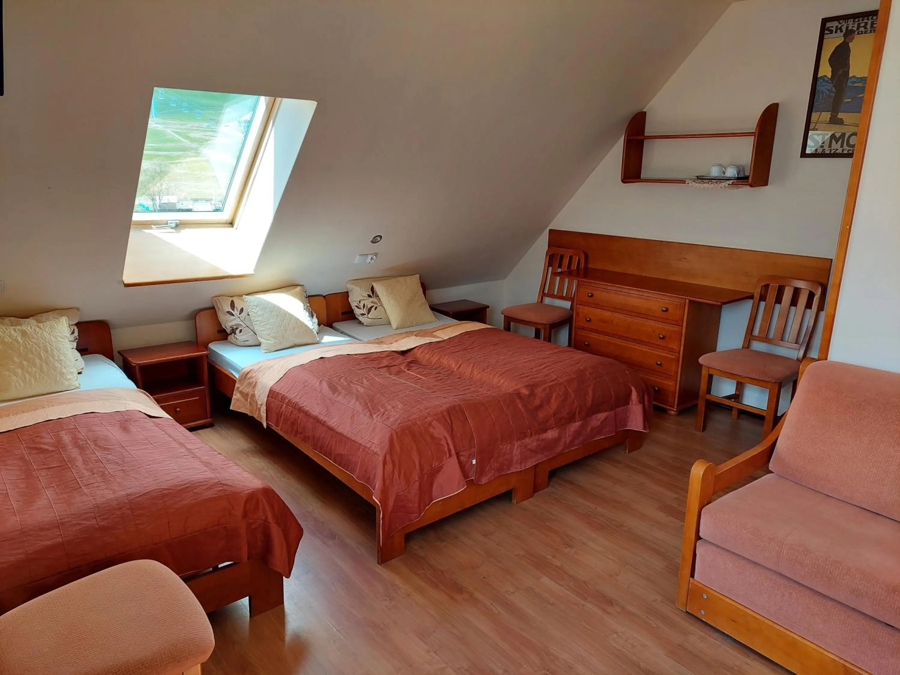 Photo of the whole room, Bed in Agal Zieleniec