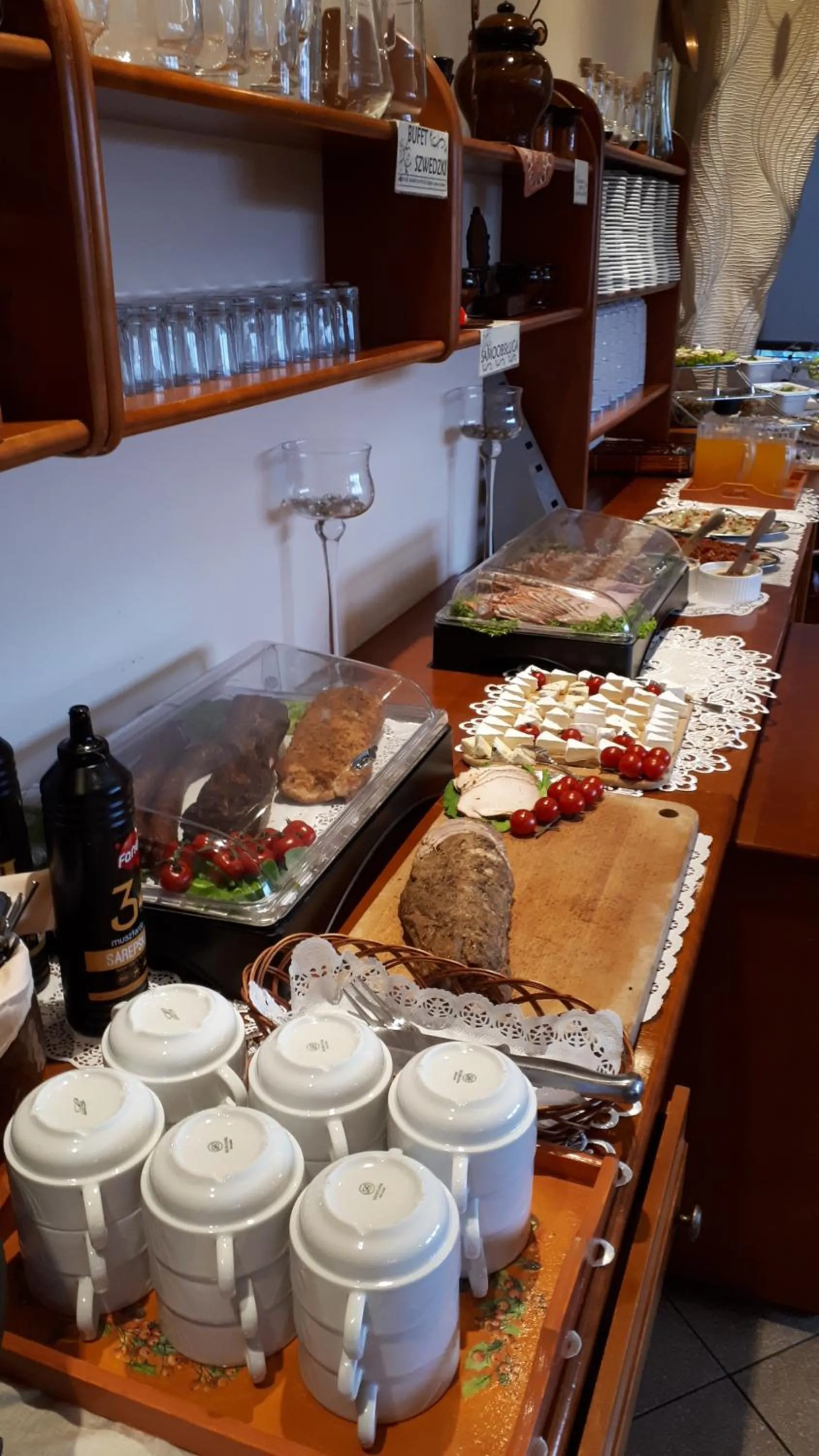 Buffet breakfast in Agal Zieleniec