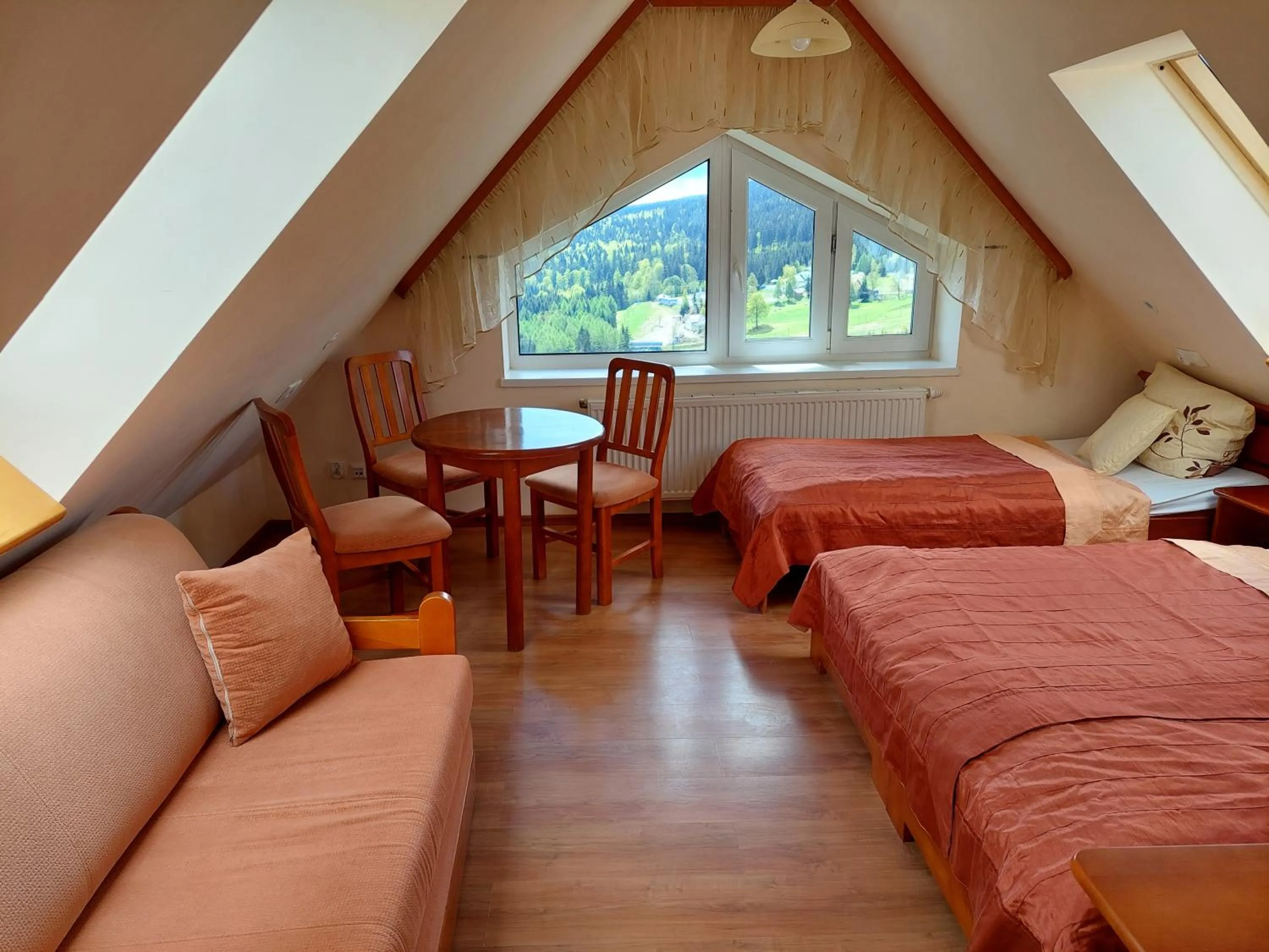 Photo of the whole room, Bed in Agal Zieleniec