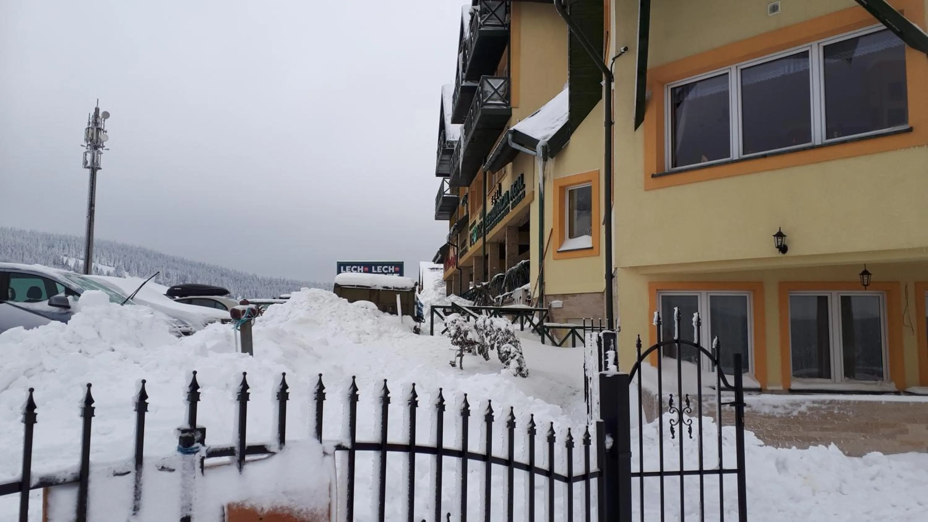 Property building in Agal Zieleniec