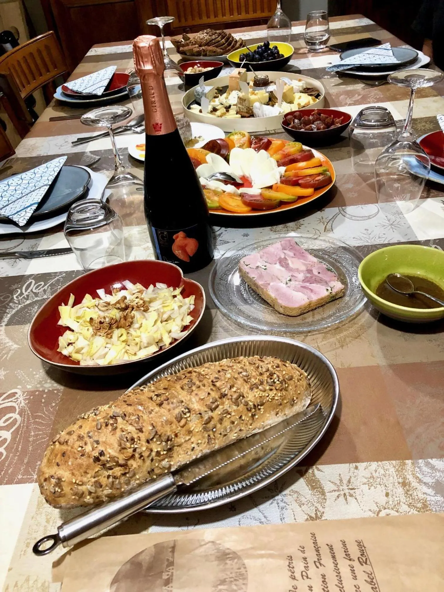 Food and drinks in Les Suites Champenoises