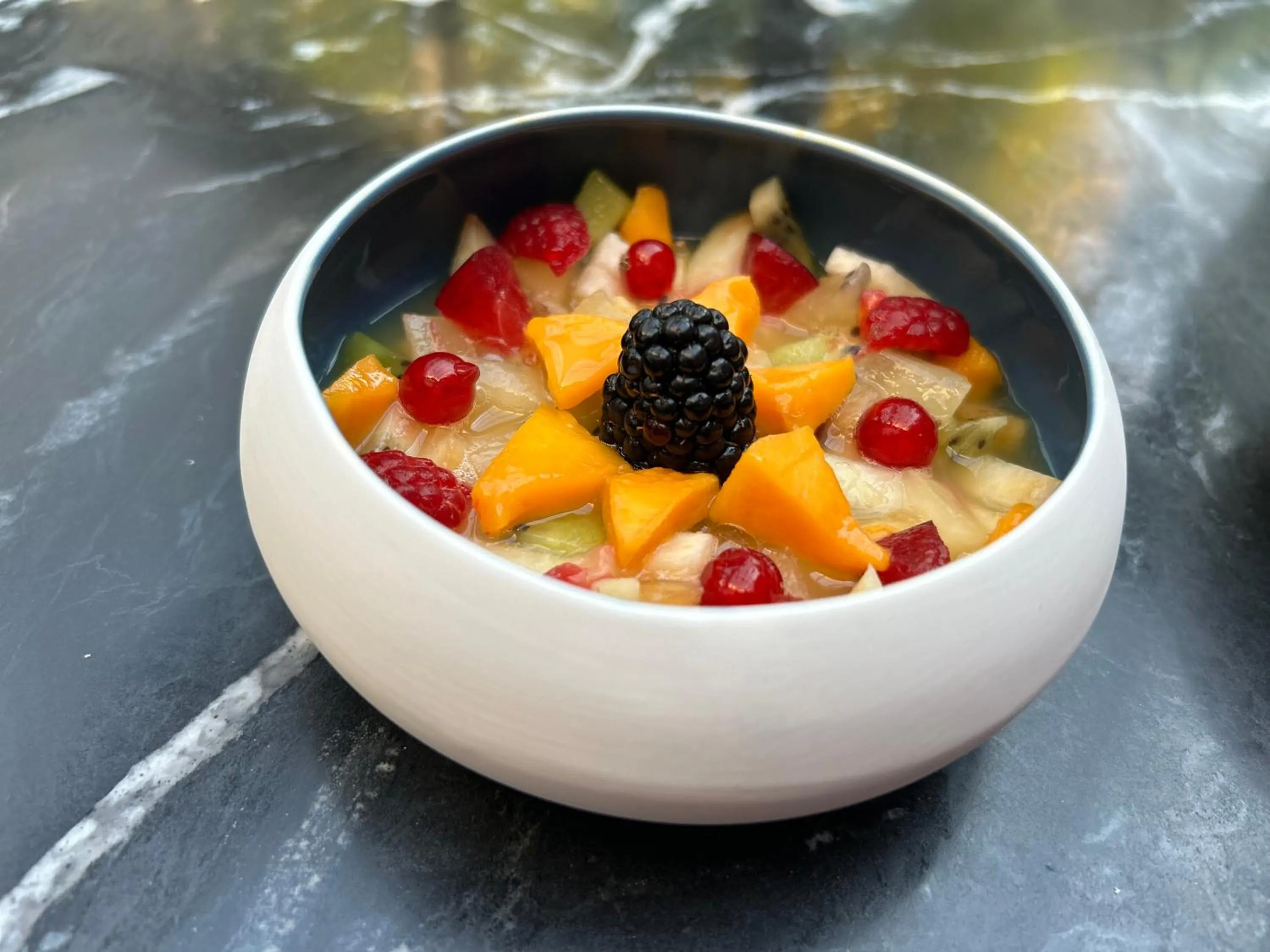 Restaurant/places to eat in Les Suites Champenoises