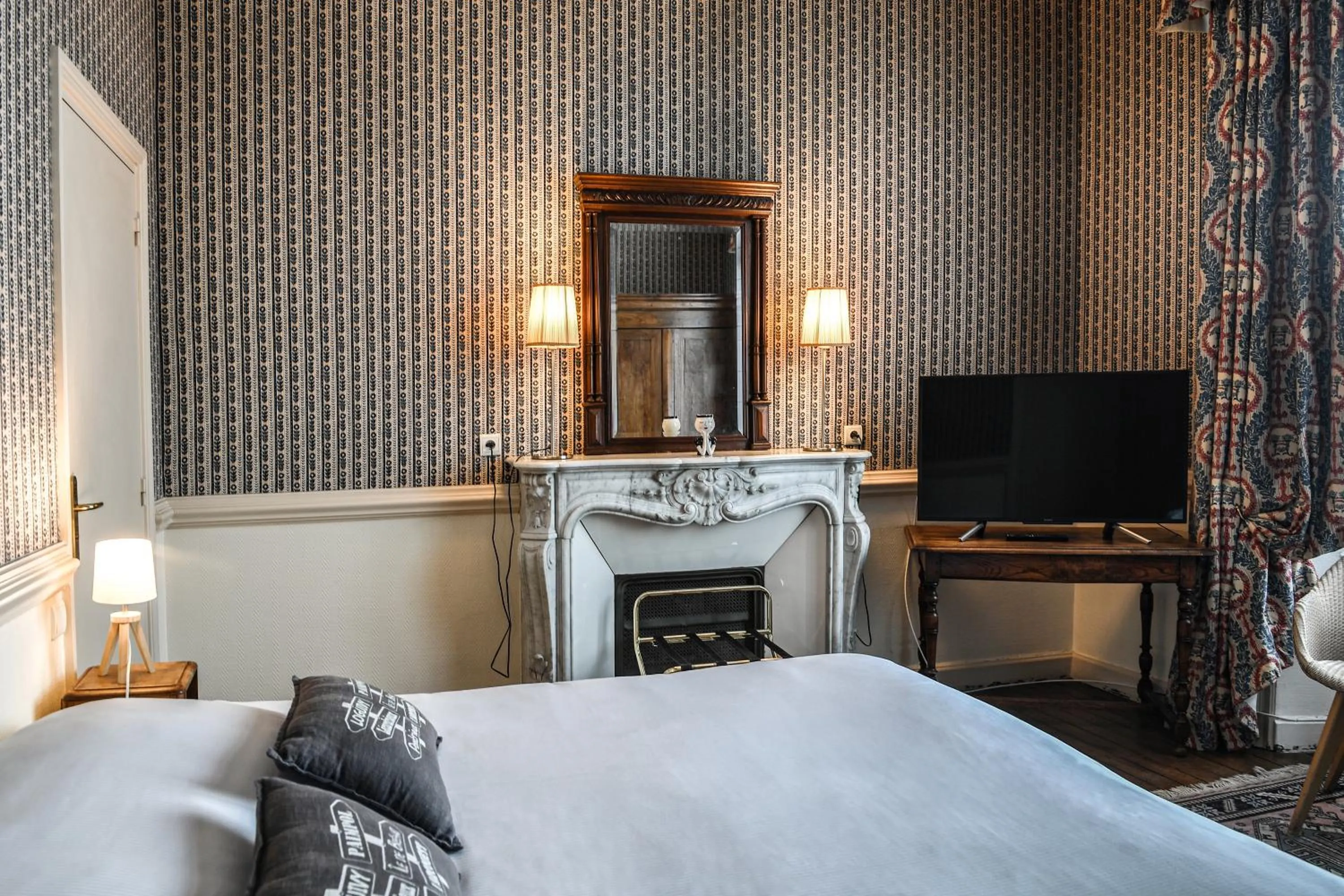 TV and multimedia, Bed in Hotel K'Loys