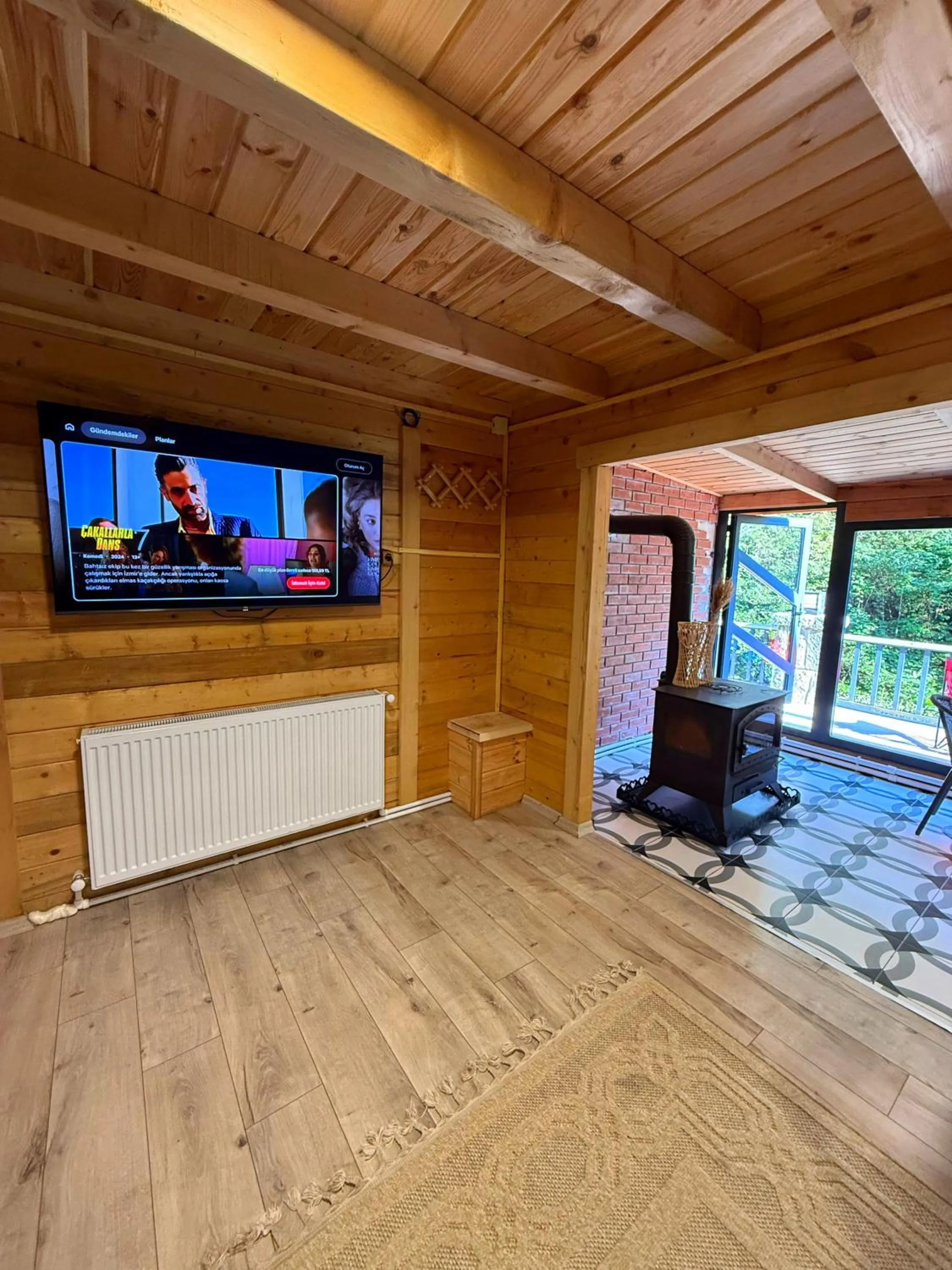 Communal lounge/ TV room in Ayder Villa Gencal