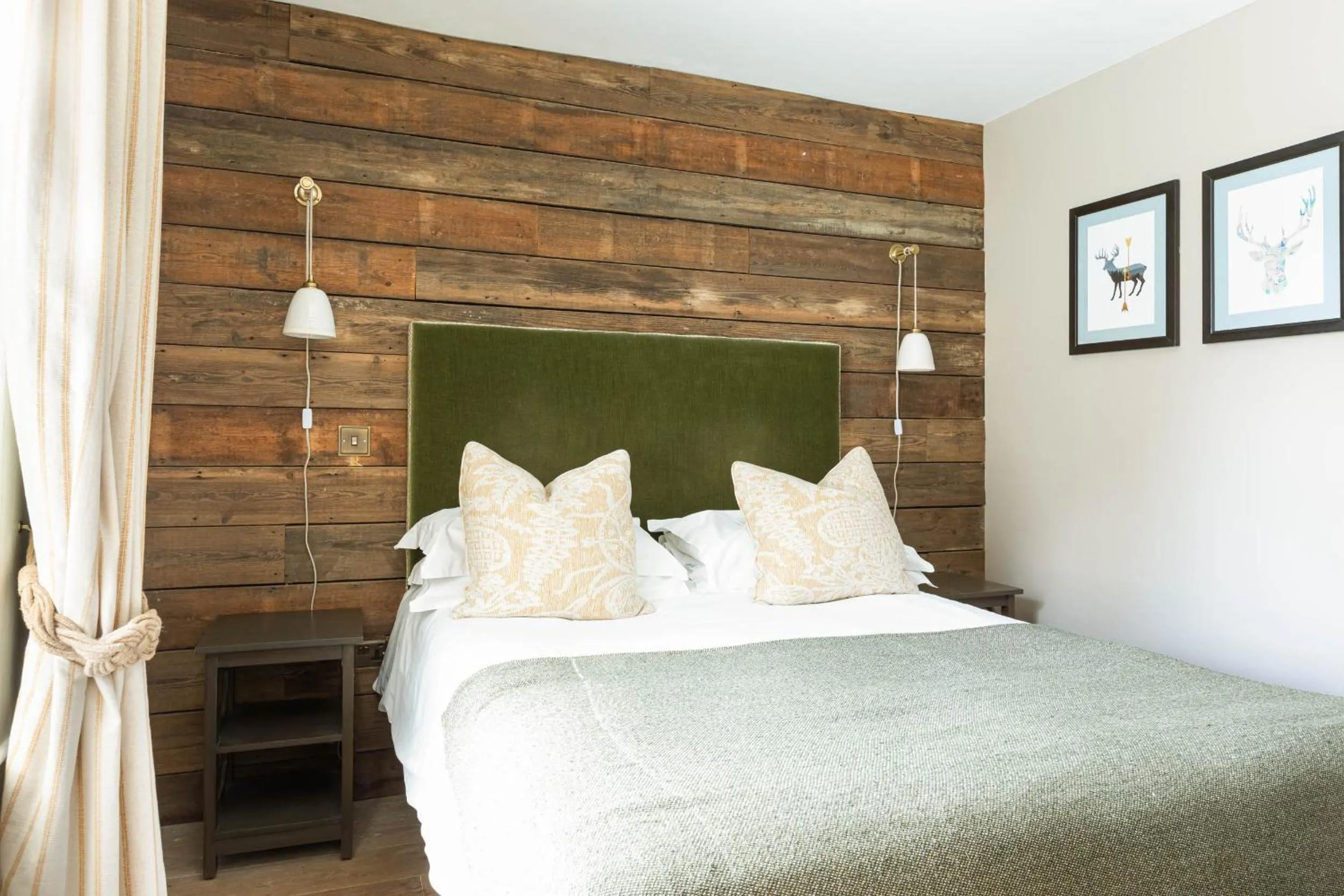 Bed in The Stag at Stow