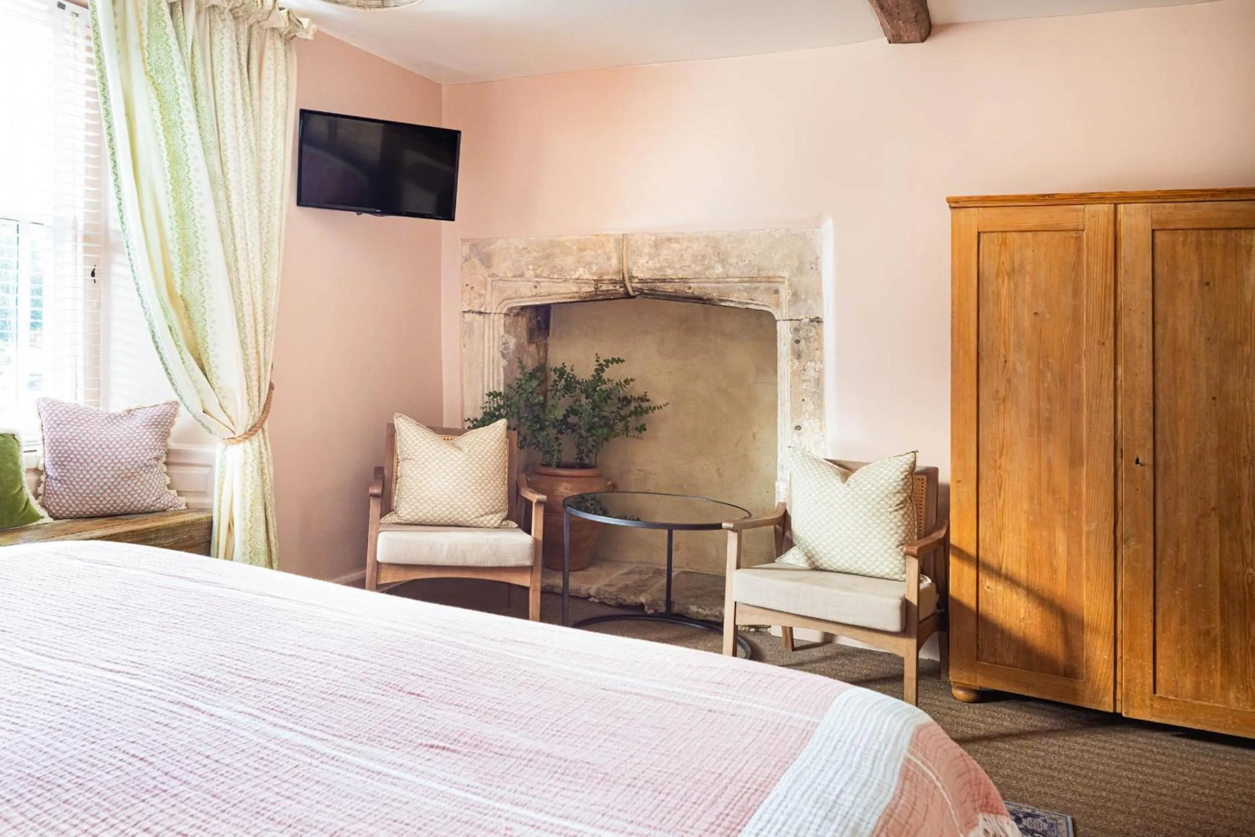 Bed in The Stag at Stow