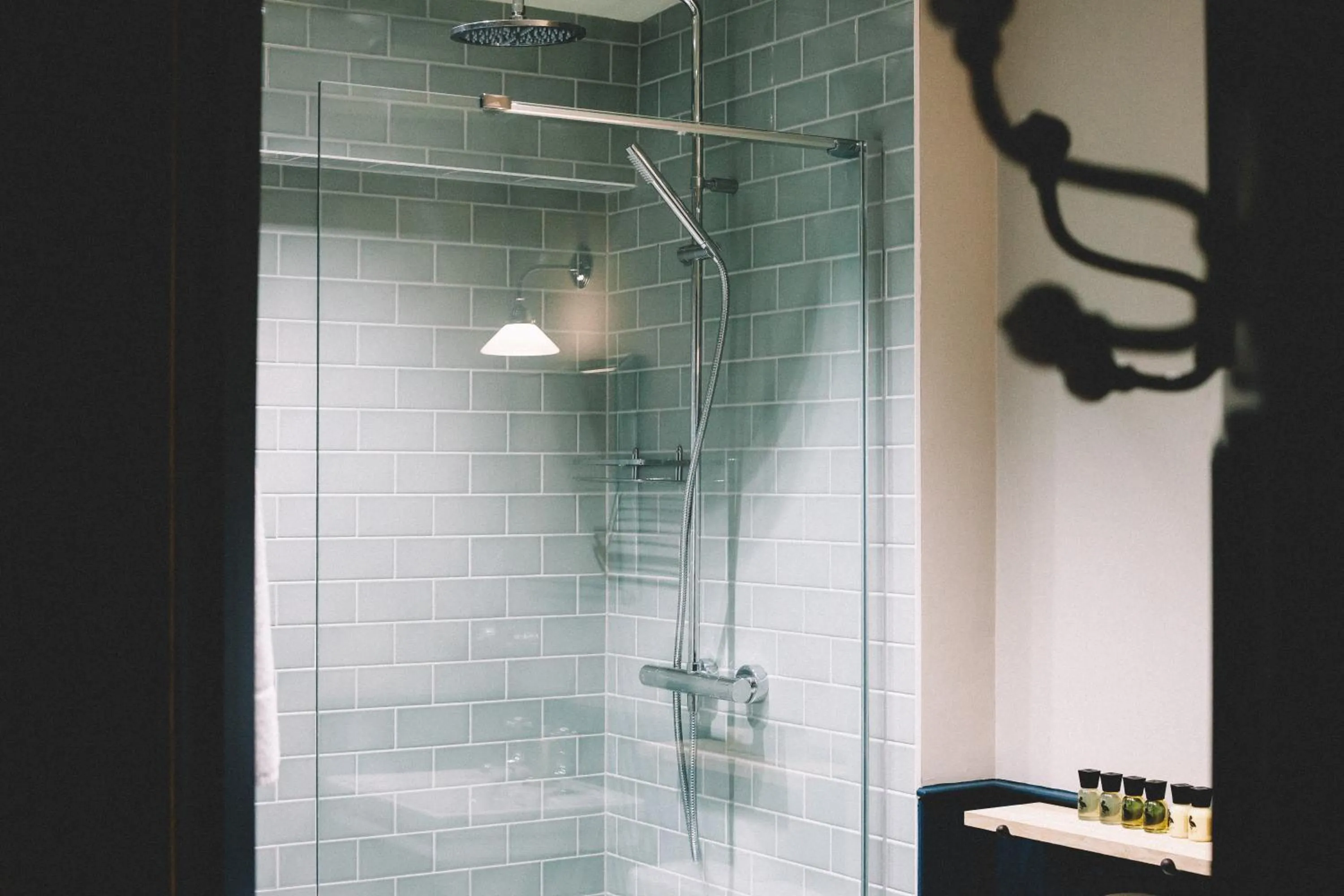 Shower in The Stag at Stow